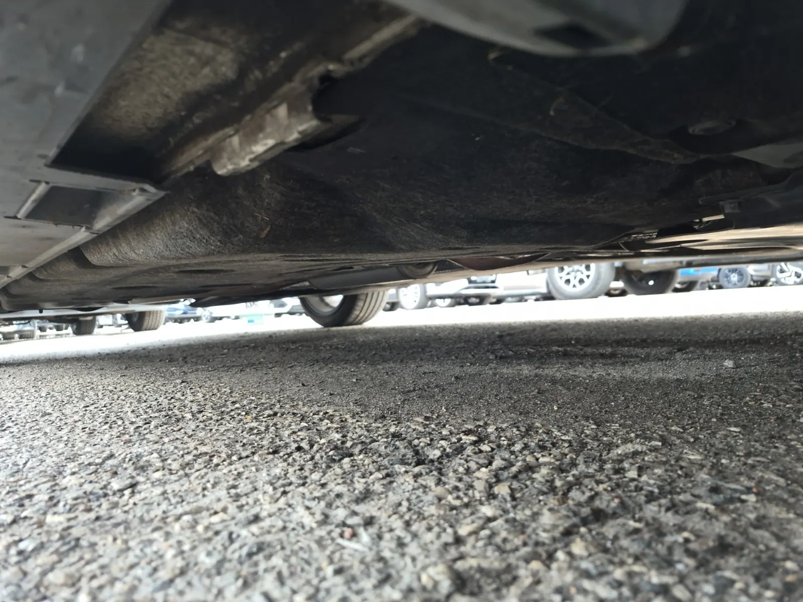 Undercarriage - Passenger Photo