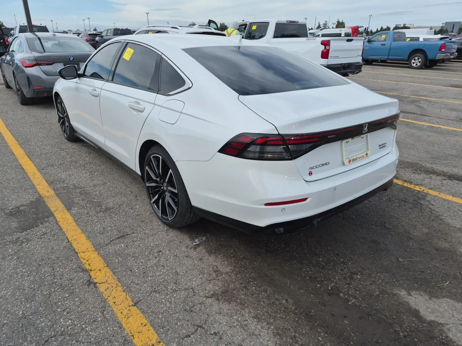 Driver Rear 3/4 Photo