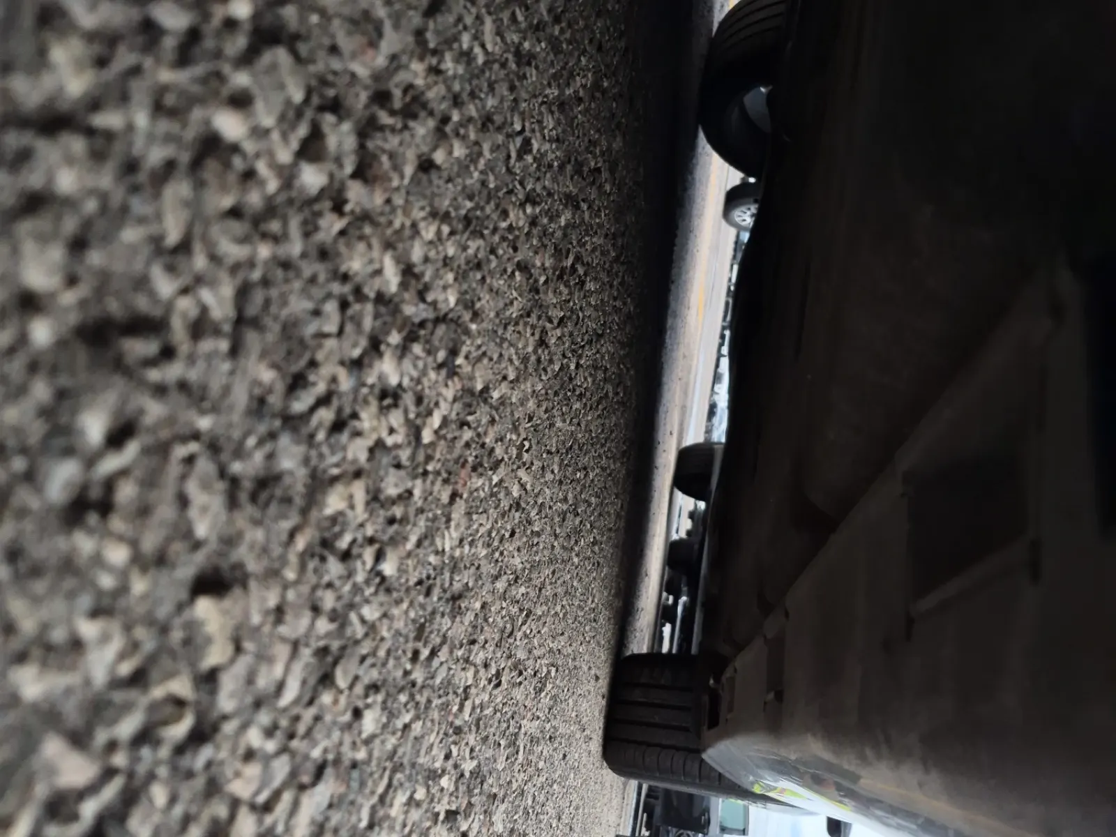 Undercarriage - Driver Photo