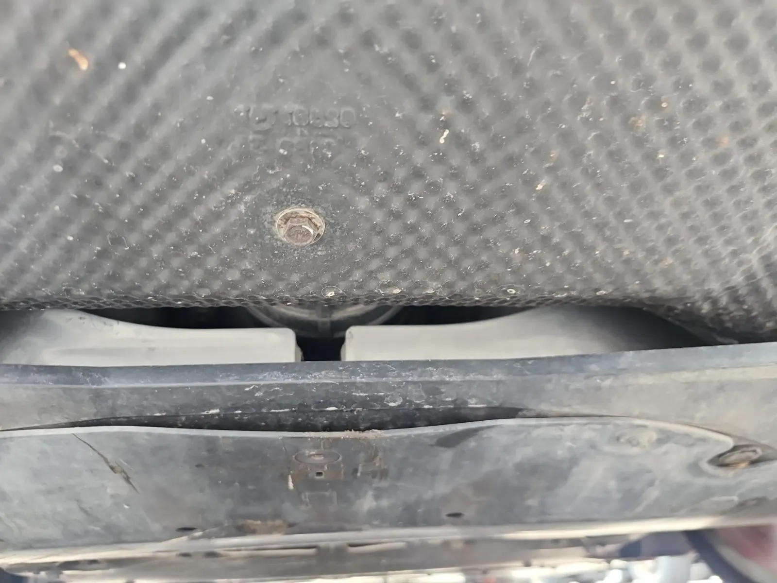 Undercarriage - Rear Photo