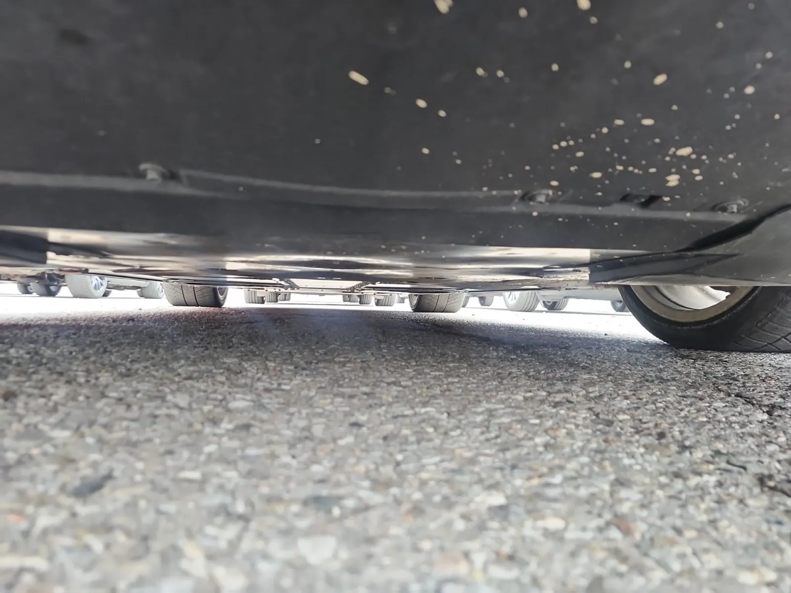 Undercarriage - Front Photo