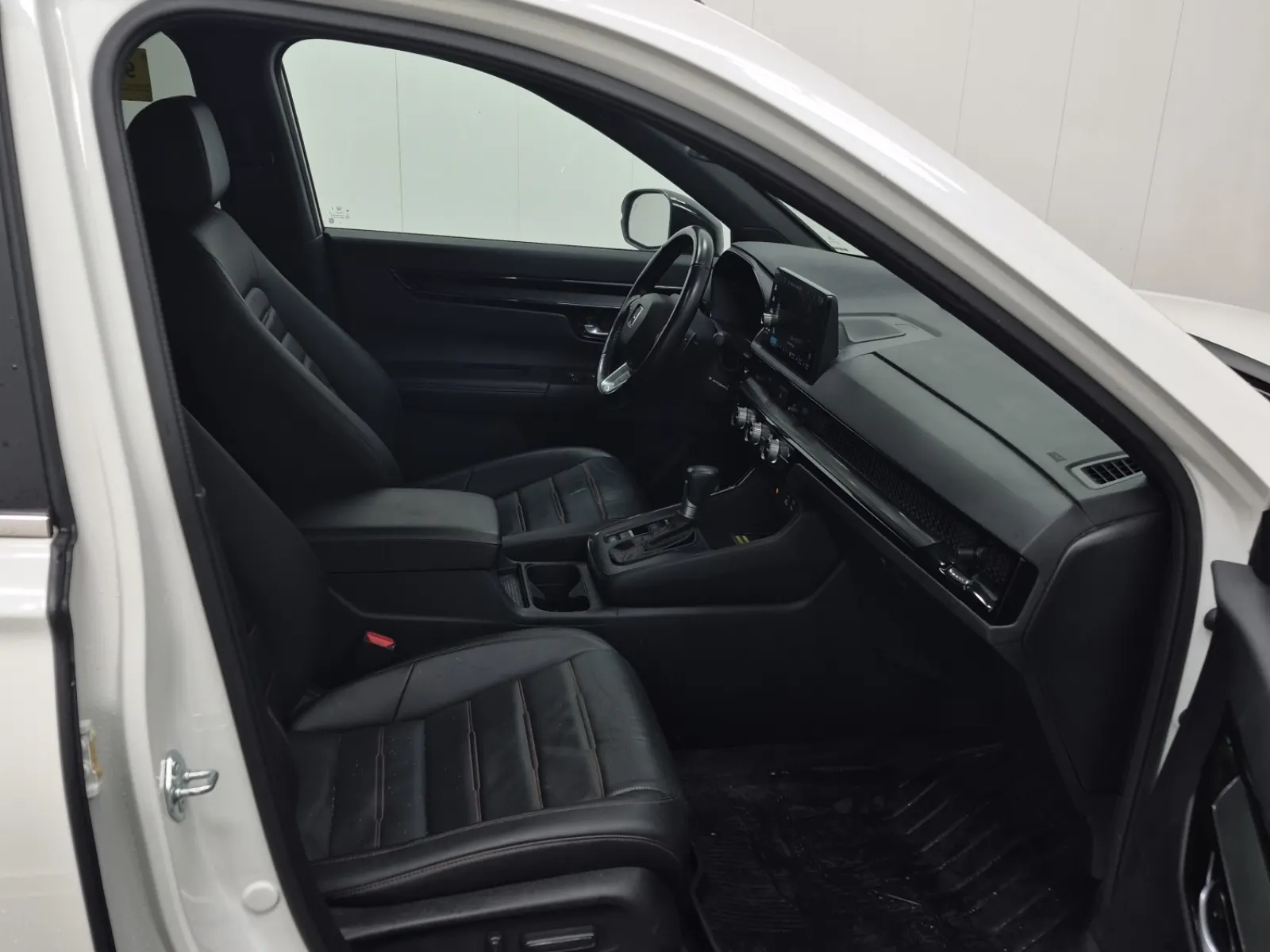 Right Side Interior Photo