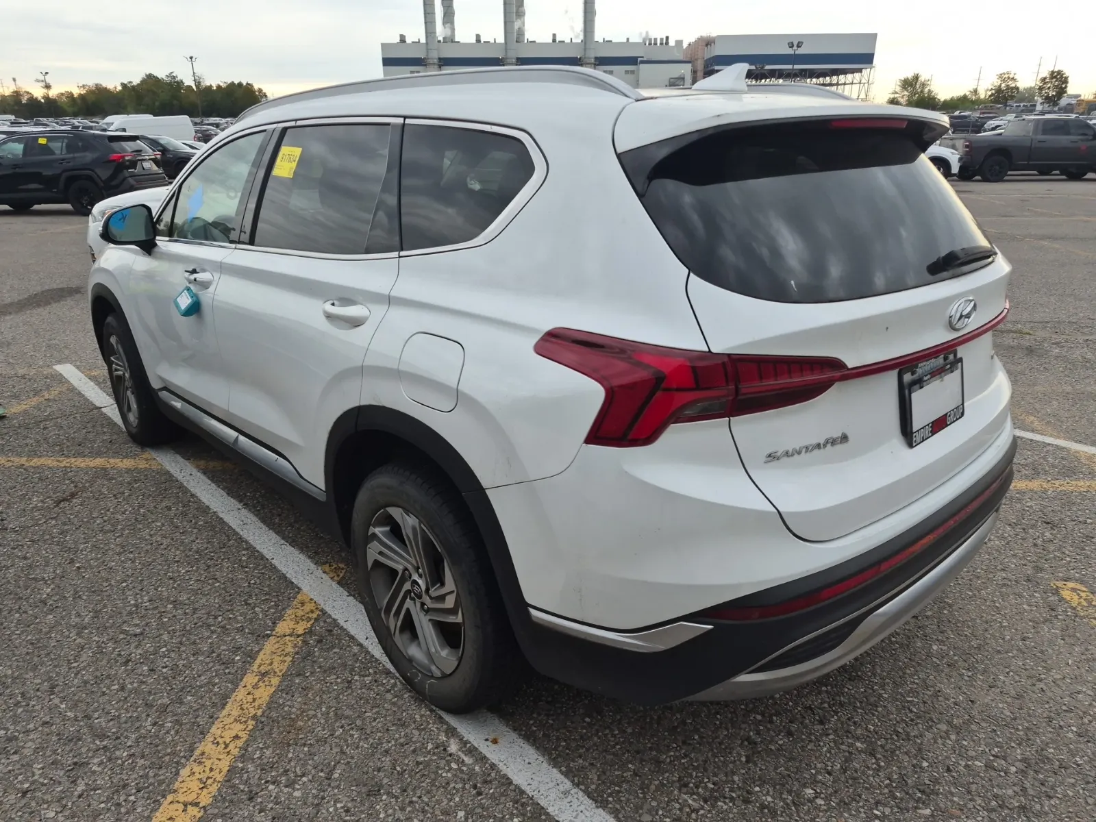 Driver Rear 3/4 Photo