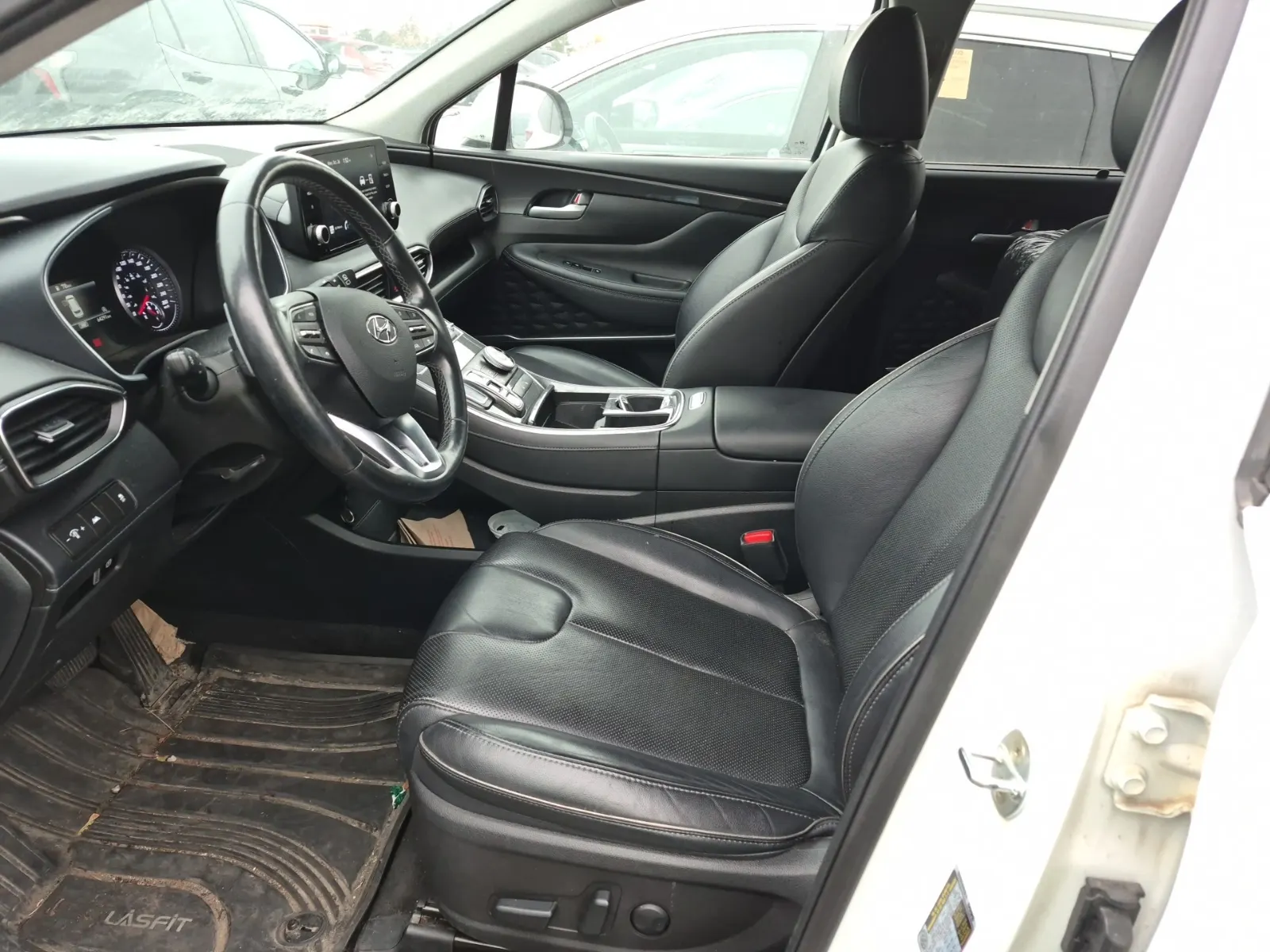 Front Interior Photo