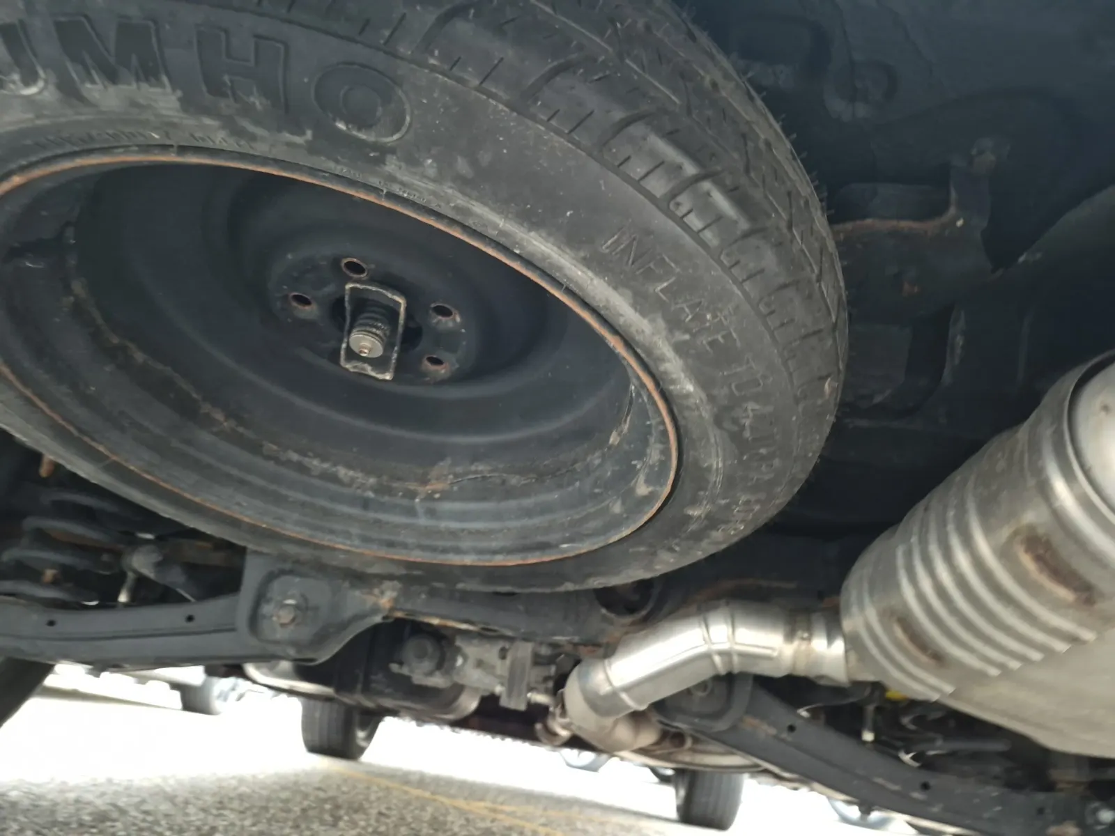 Spare Tire & Wheel Photo