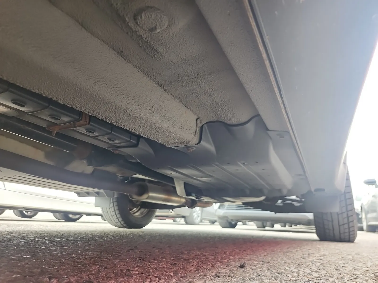 Undercarriage - Driver Photo