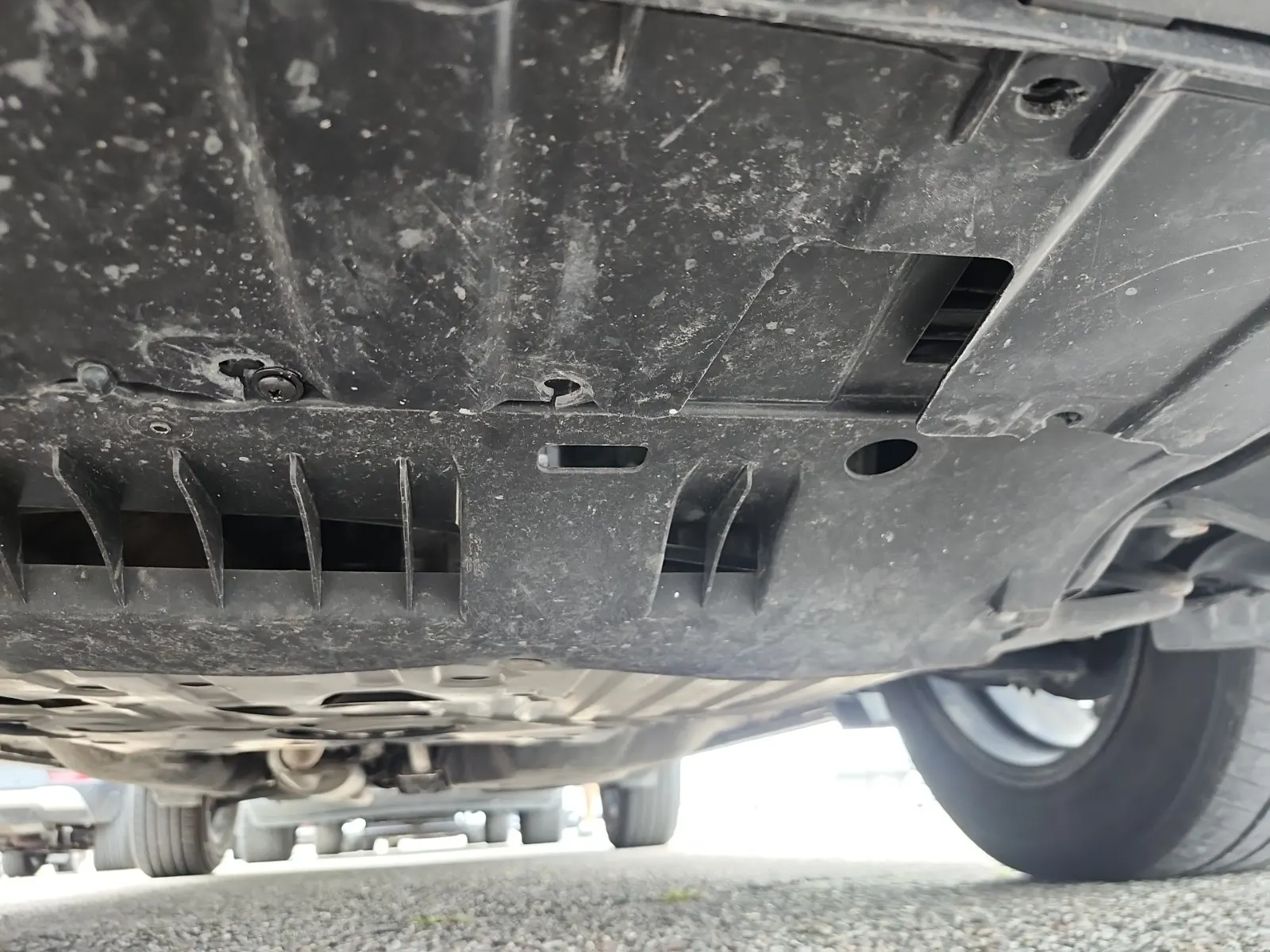 Undercarriage - Front Photo