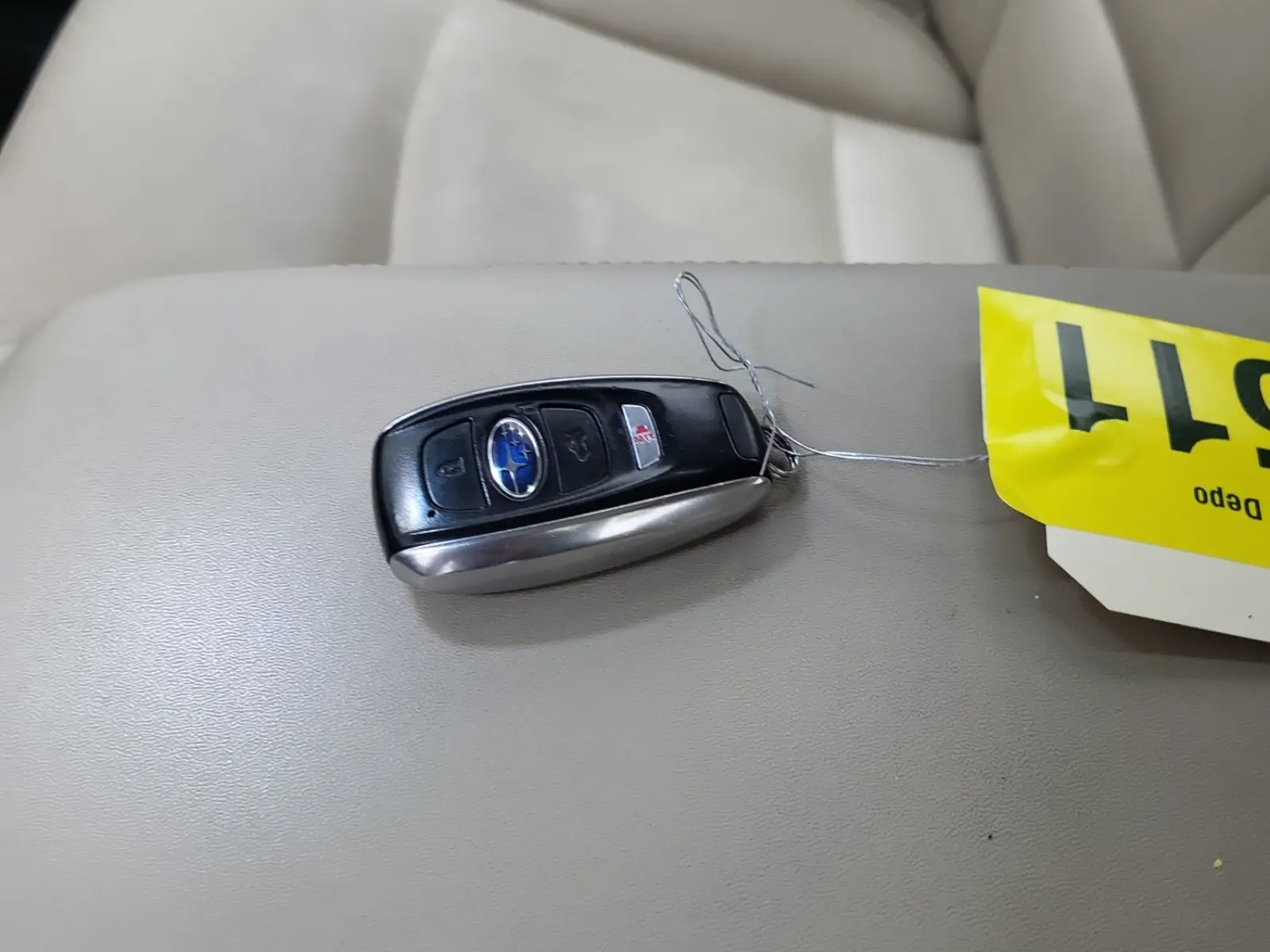 Keys/Fobs/Manual Photo