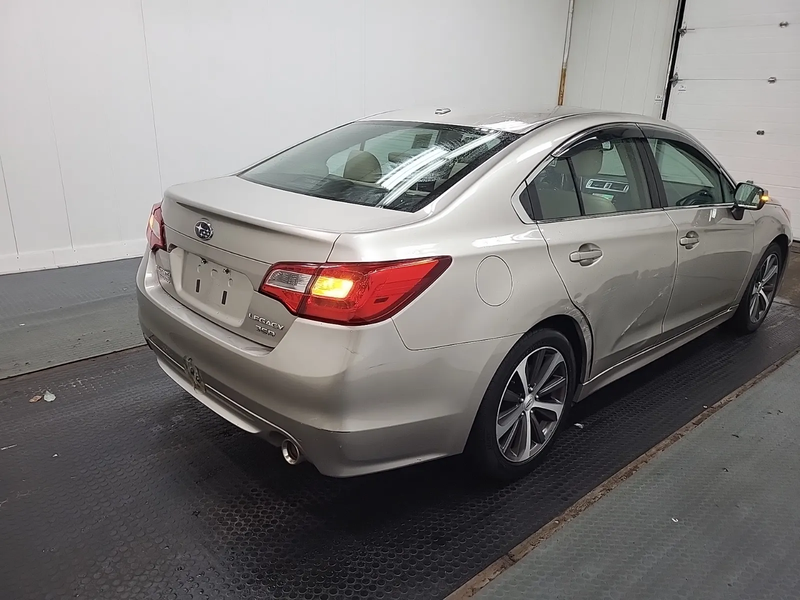 Passenger Rear 3/4 Photo