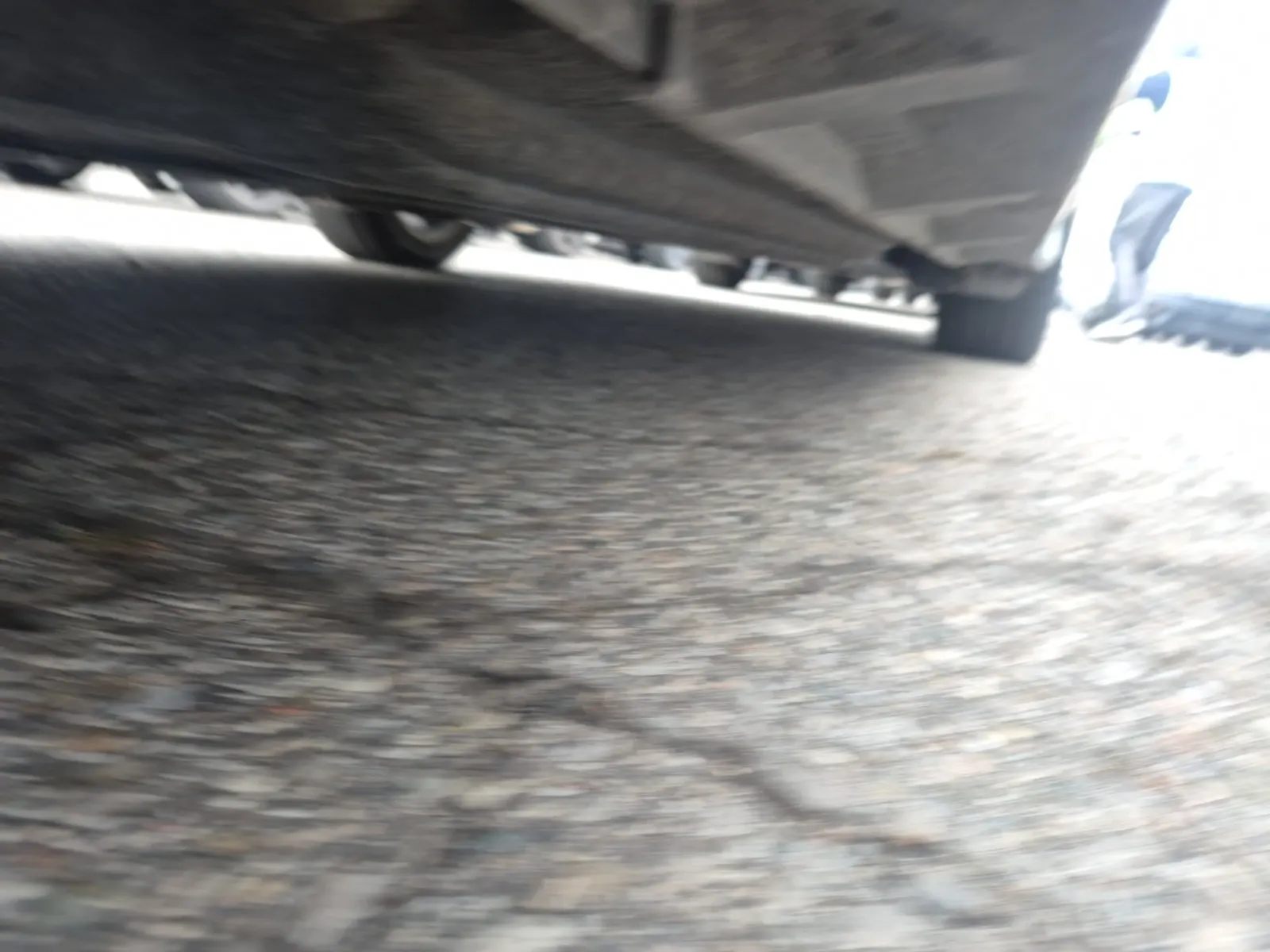 Undercarriage - Driver Photo