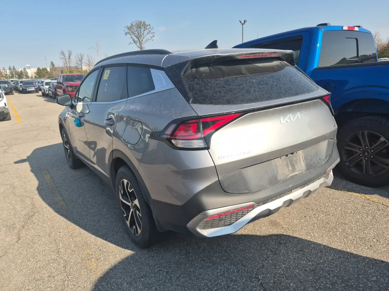 Driver Rear 3/4 Photo