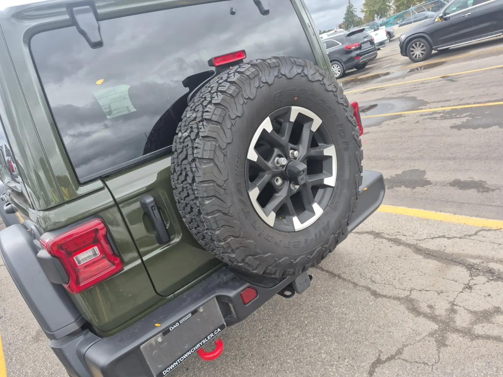 Spare Tire & Wheel Photo