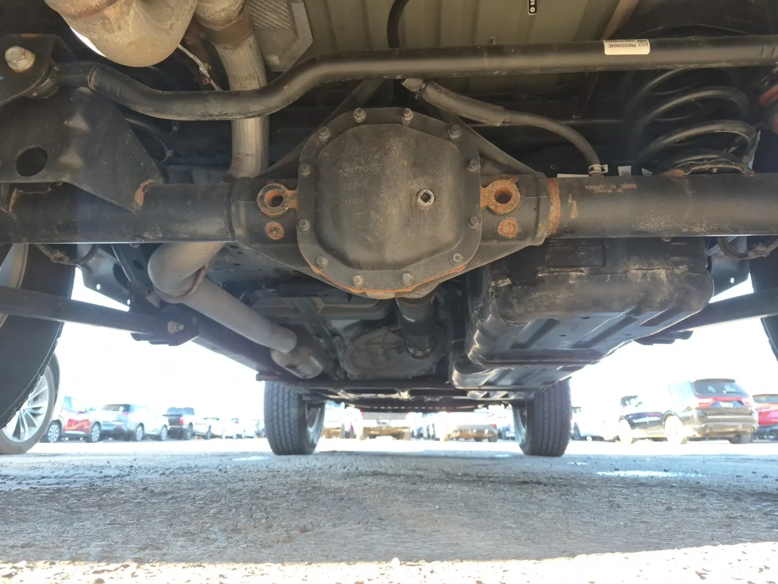 Undercarriage - Rear Photo