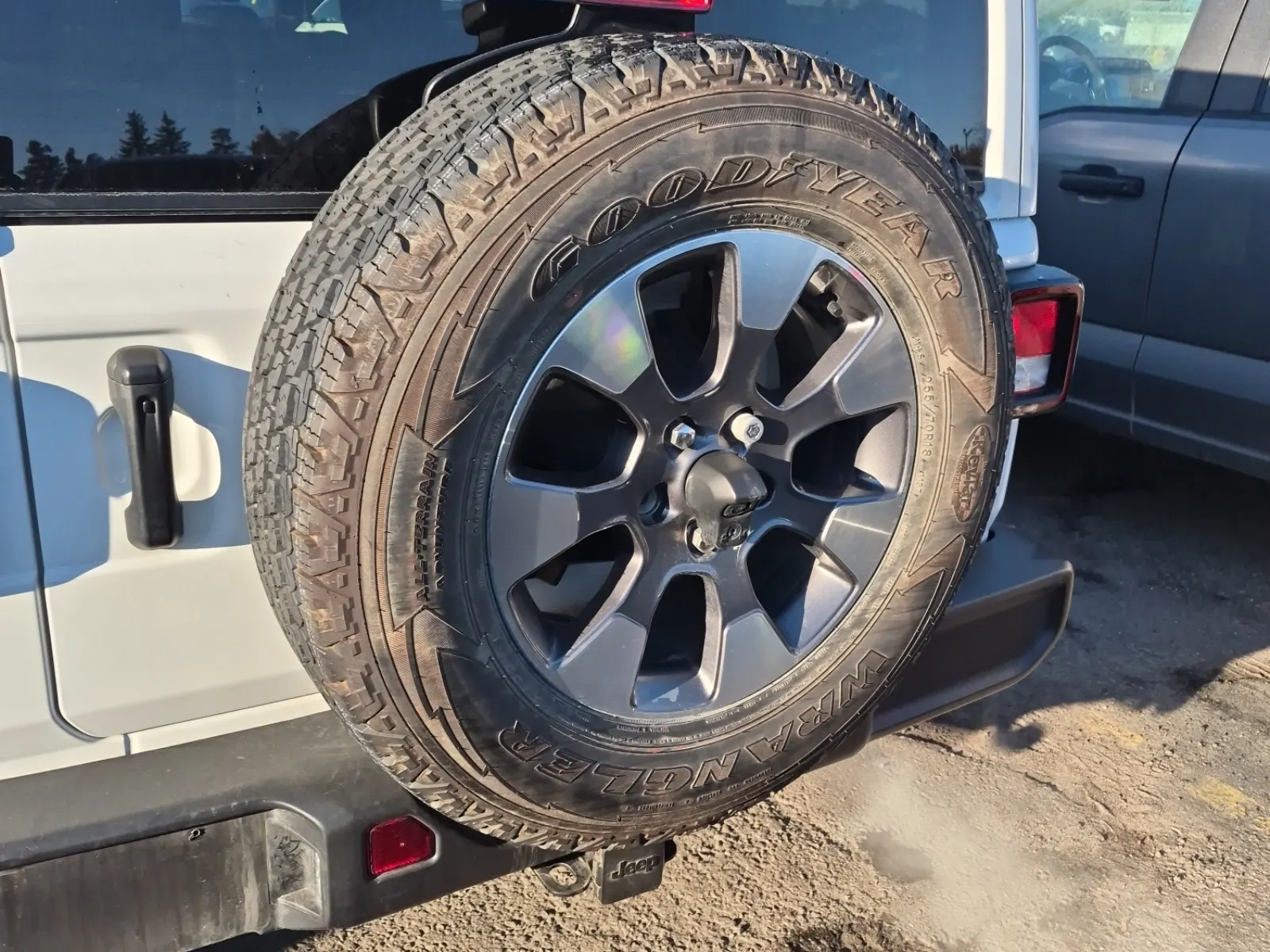 Spare Tire & Wheel Photo