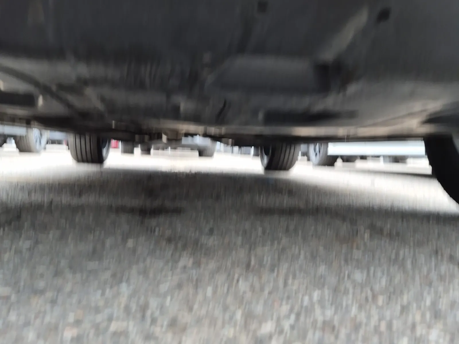 Undercarriage - Front Photo