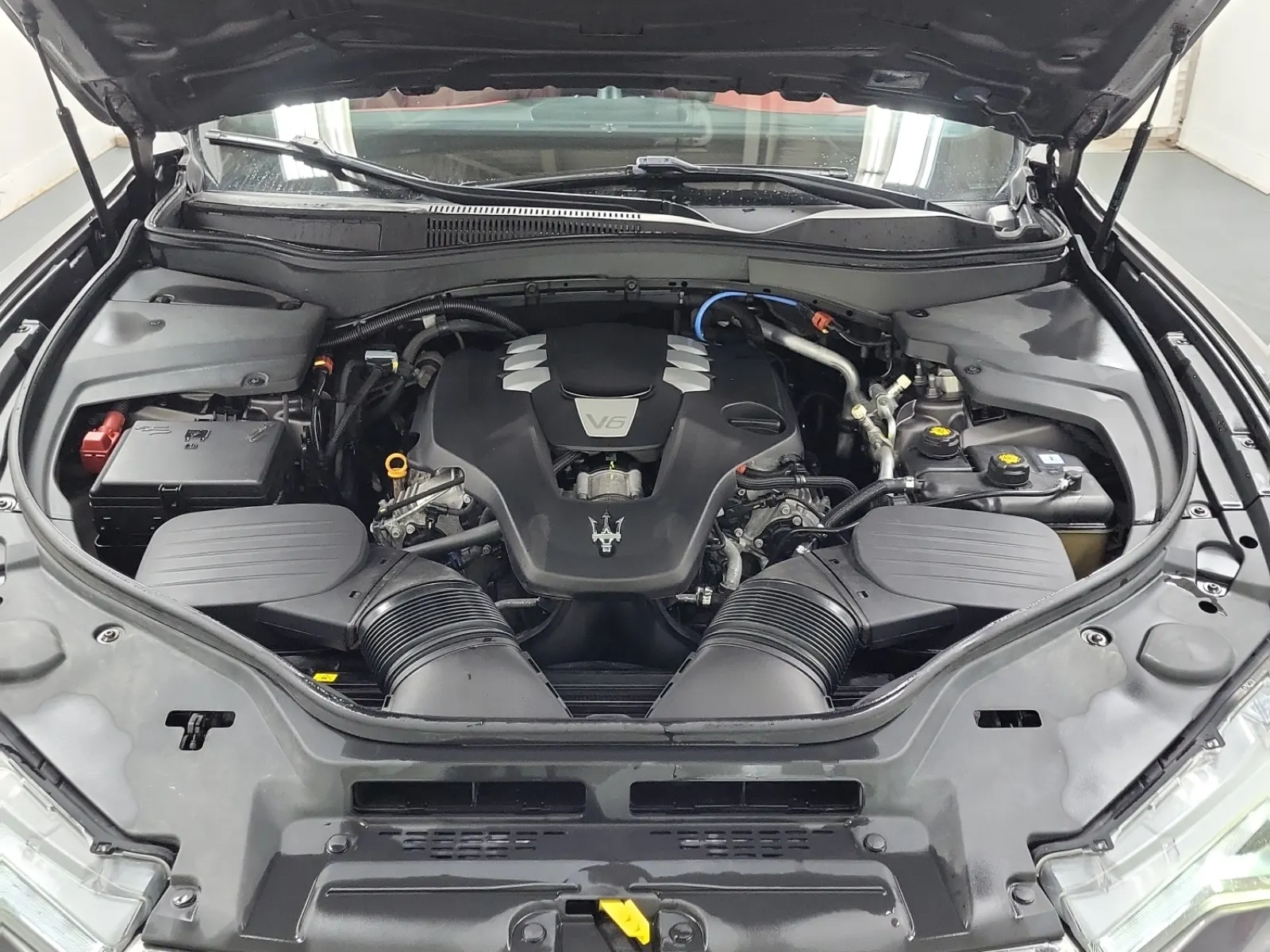 Engine Photo