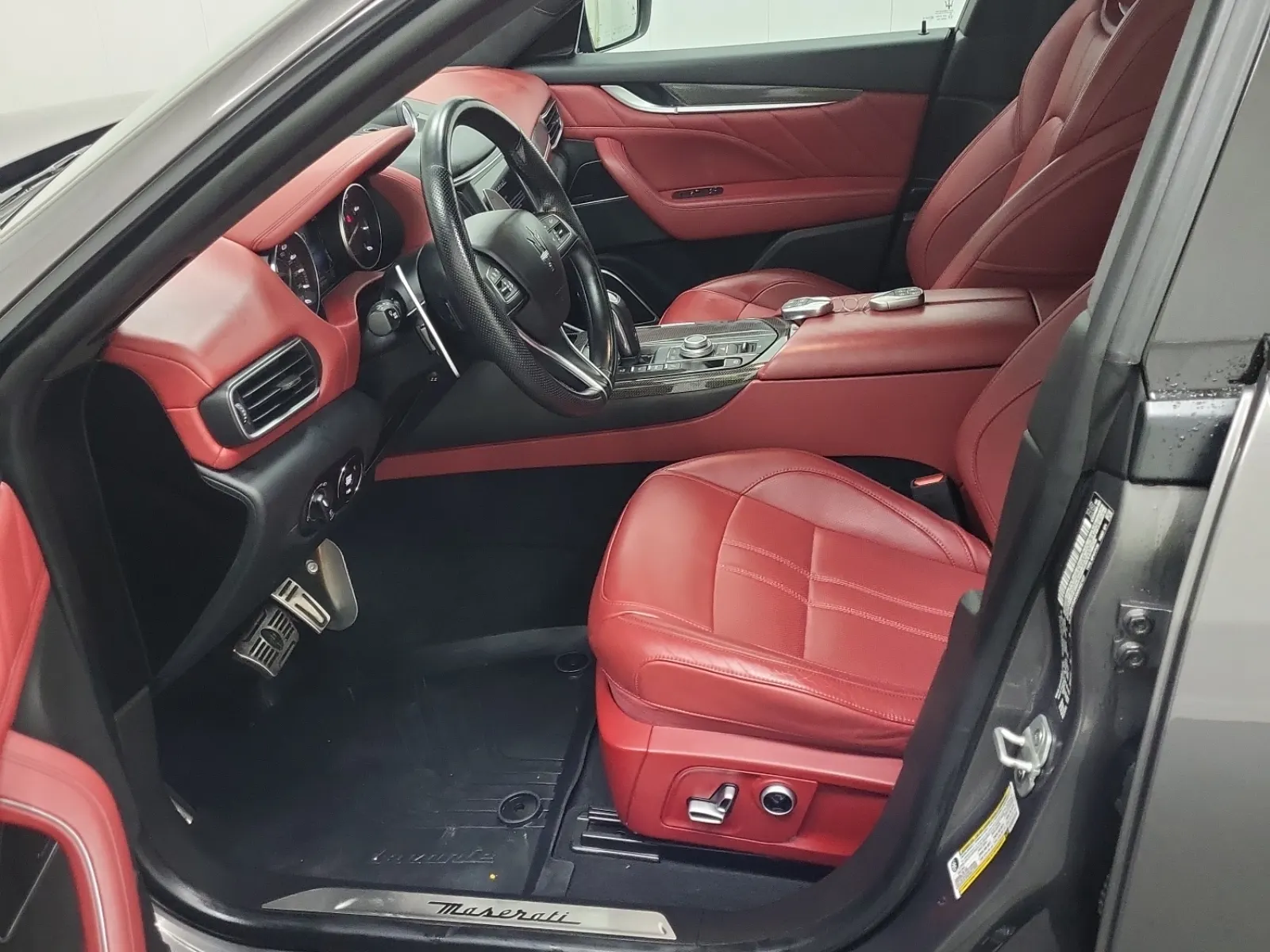 Front Interior Photo
