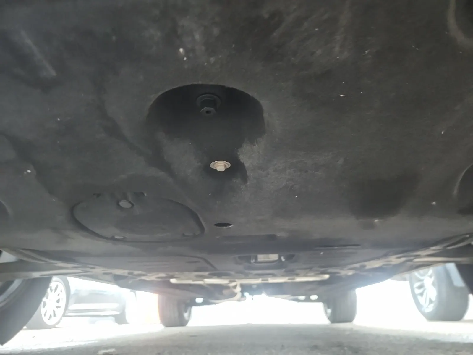 Undercarriage - Front Photo