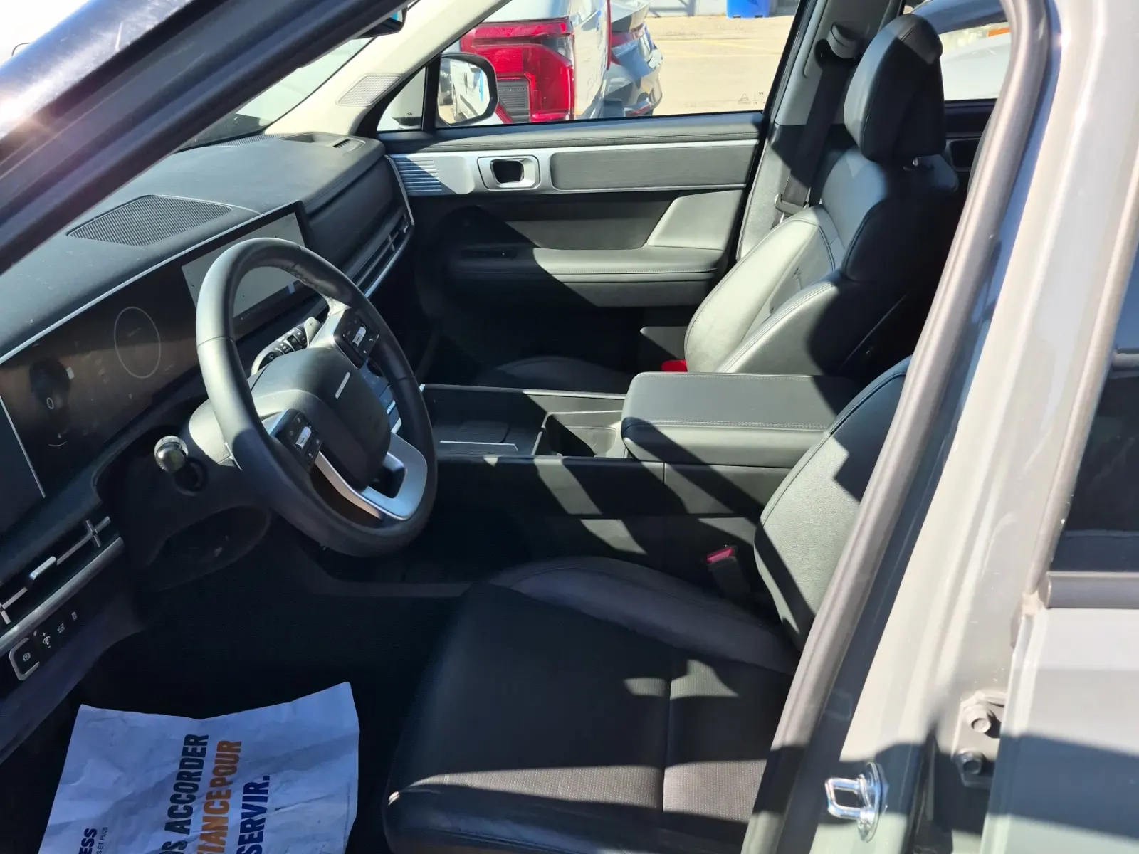 Front Interior Photo