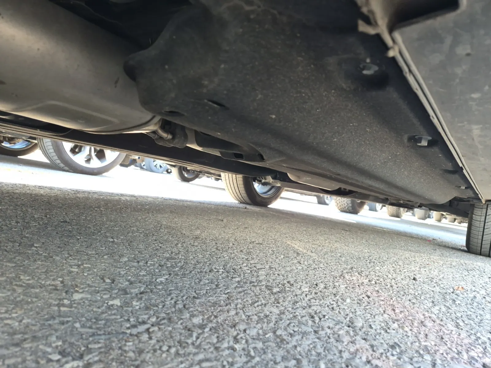 Undercarriage - Passenger Photo