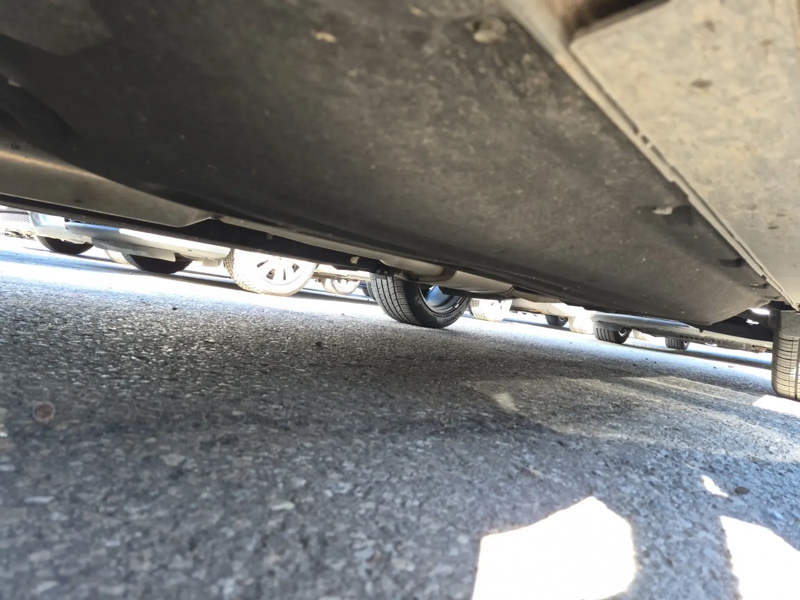 Undercarriage - Driver Photo