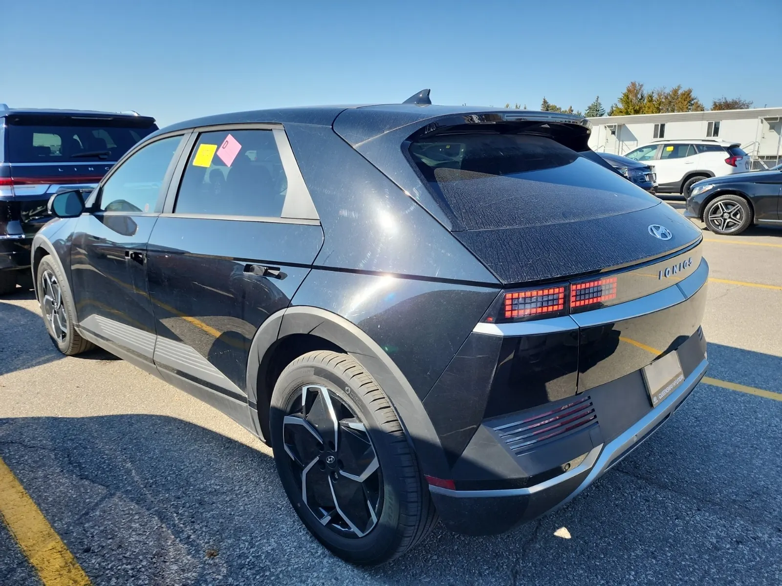 Driver Rear 3/4 Photo