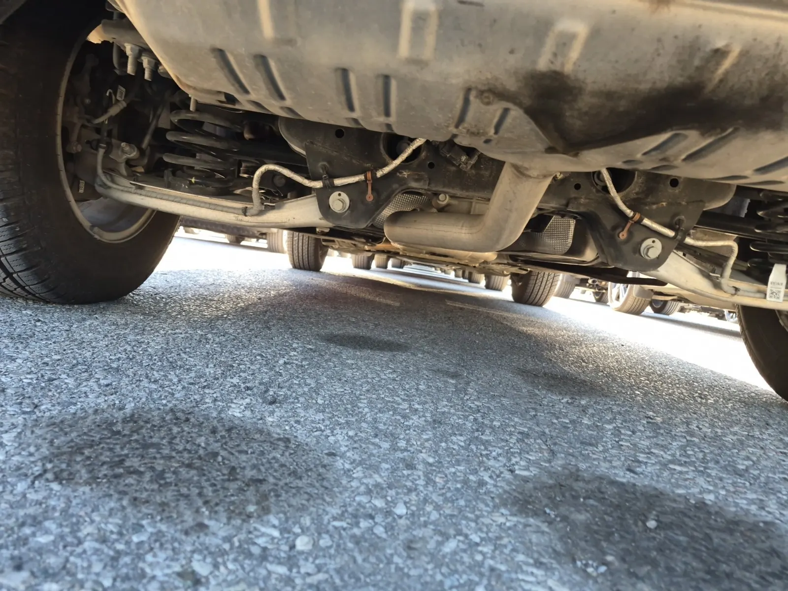 Undercarriage - Rear Photo