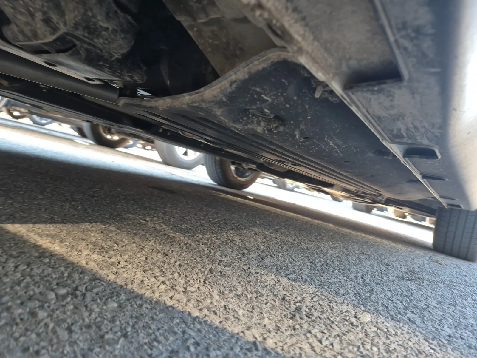 Undercarriage - Passenger Photo