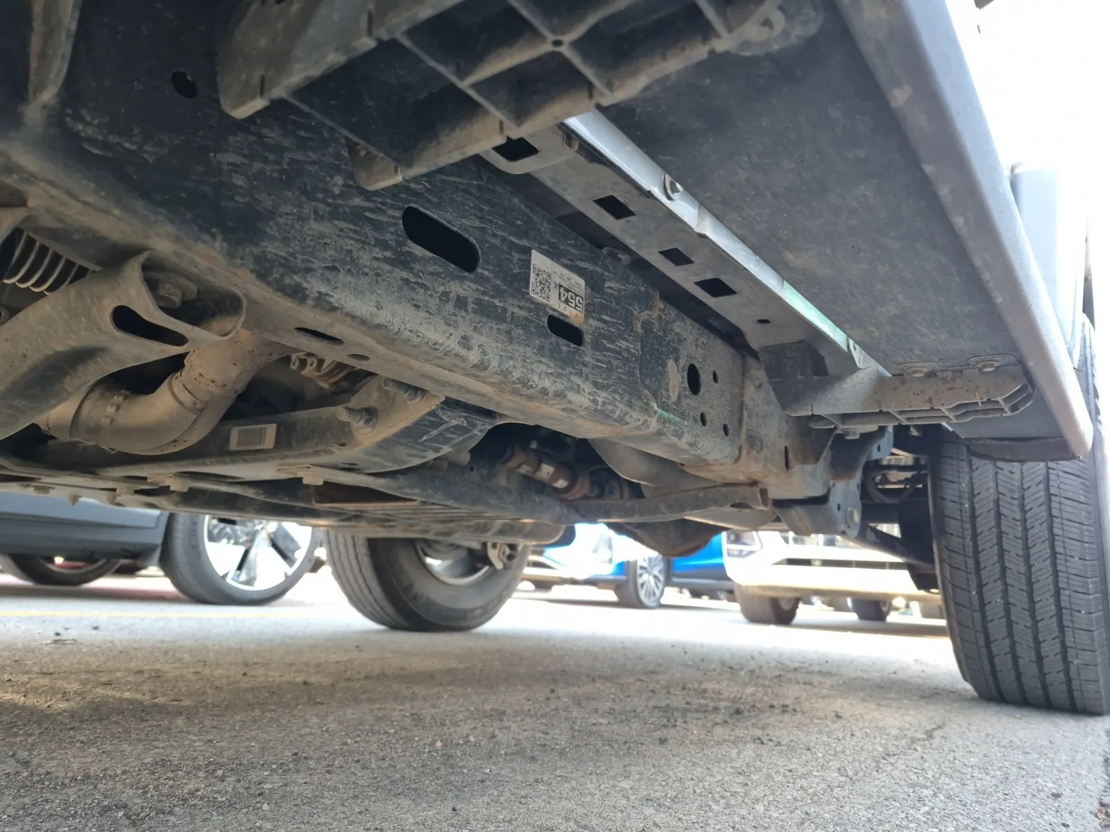 Undercarriage - Driver Photo