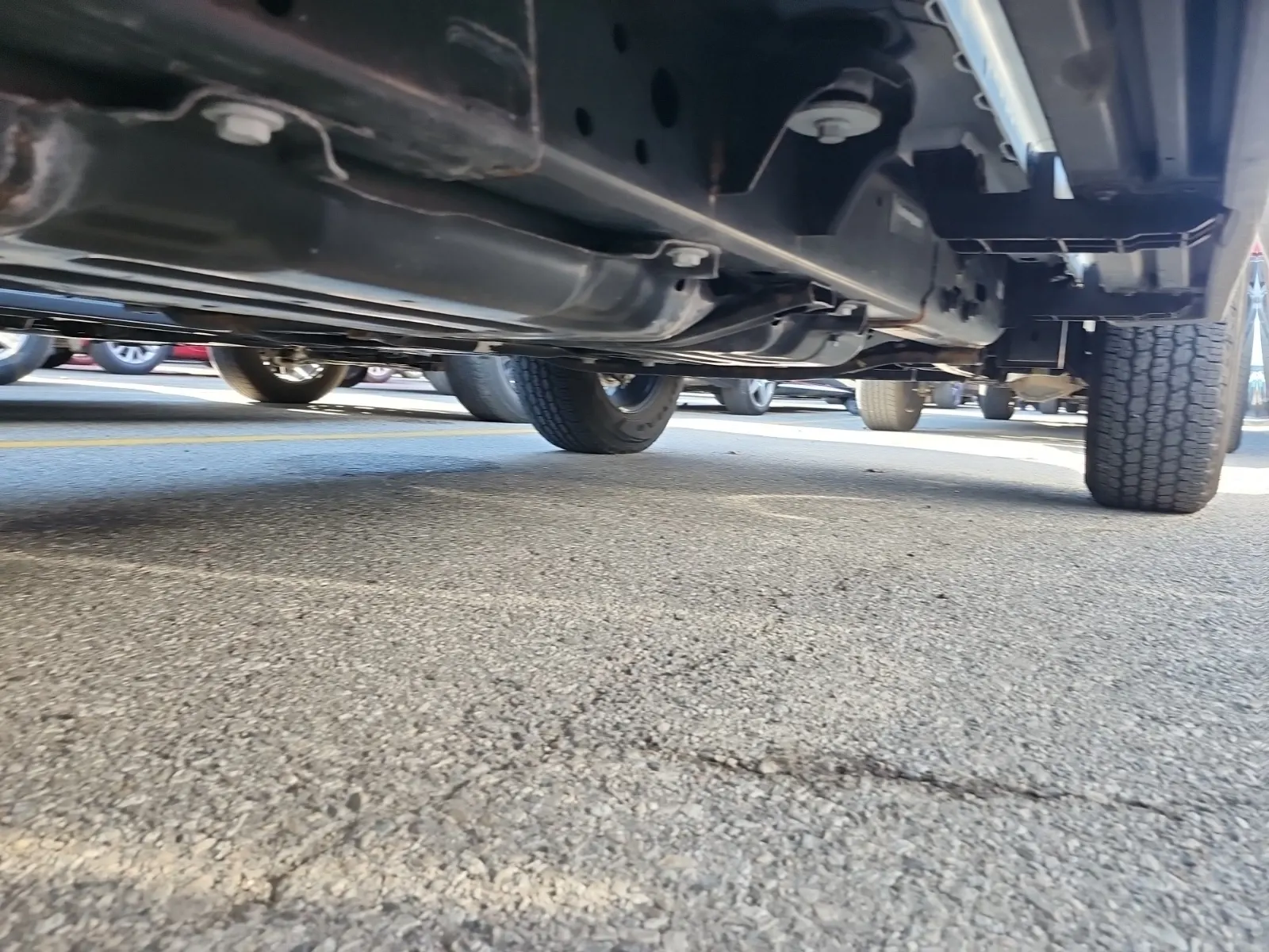 Undercarriage - Passenger Photo