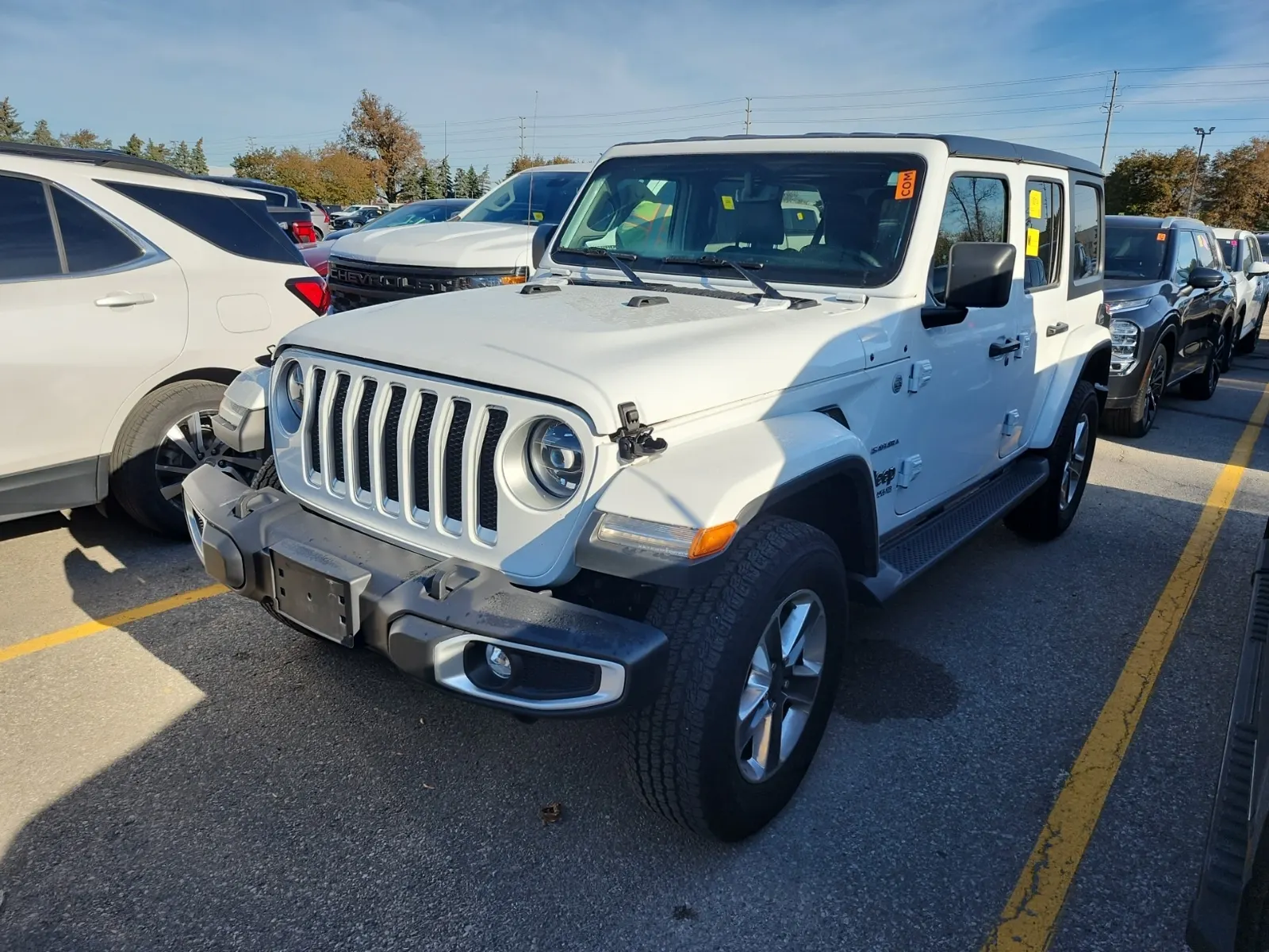 Front driver 3/4 photo