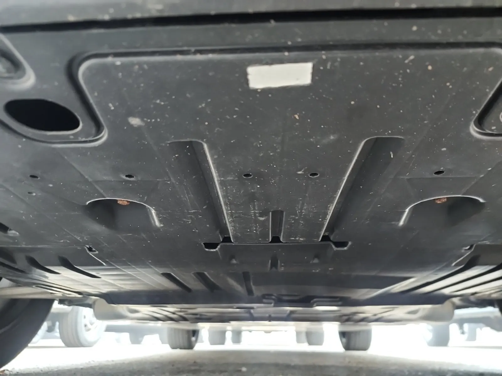Undercarriage - Front Photo