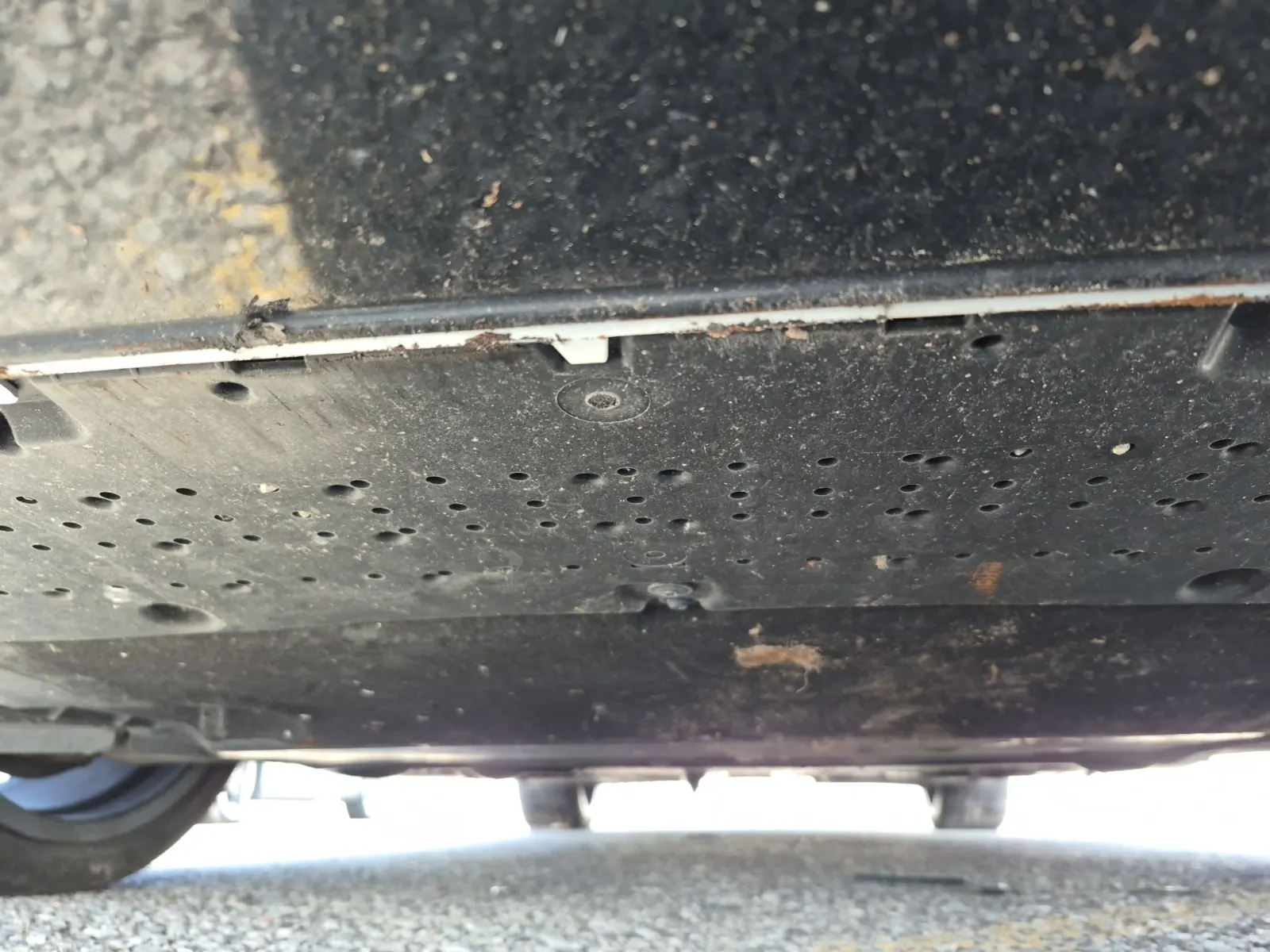 Undercarriage - Front Photo