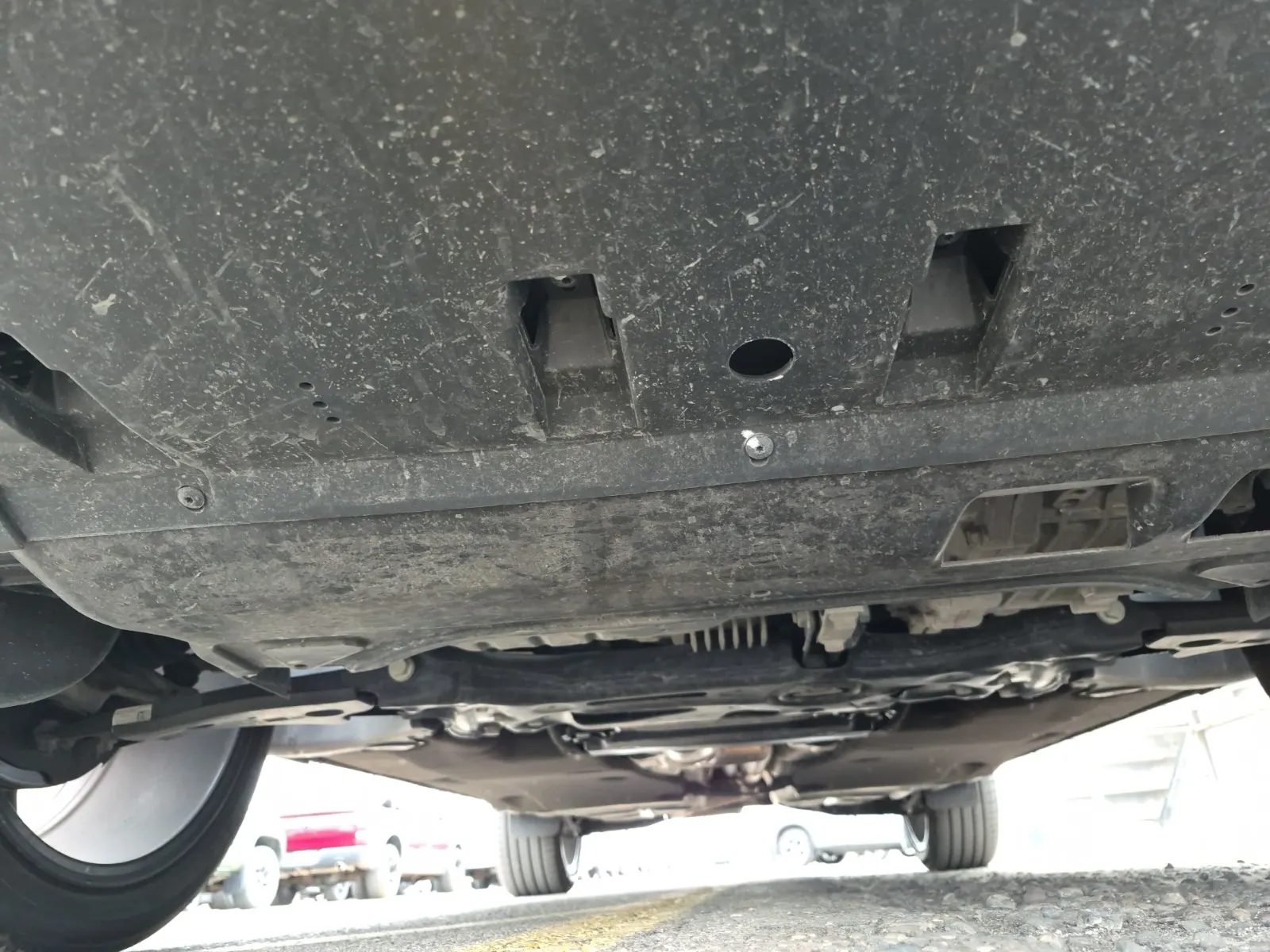 Undercarriage - Front Photo