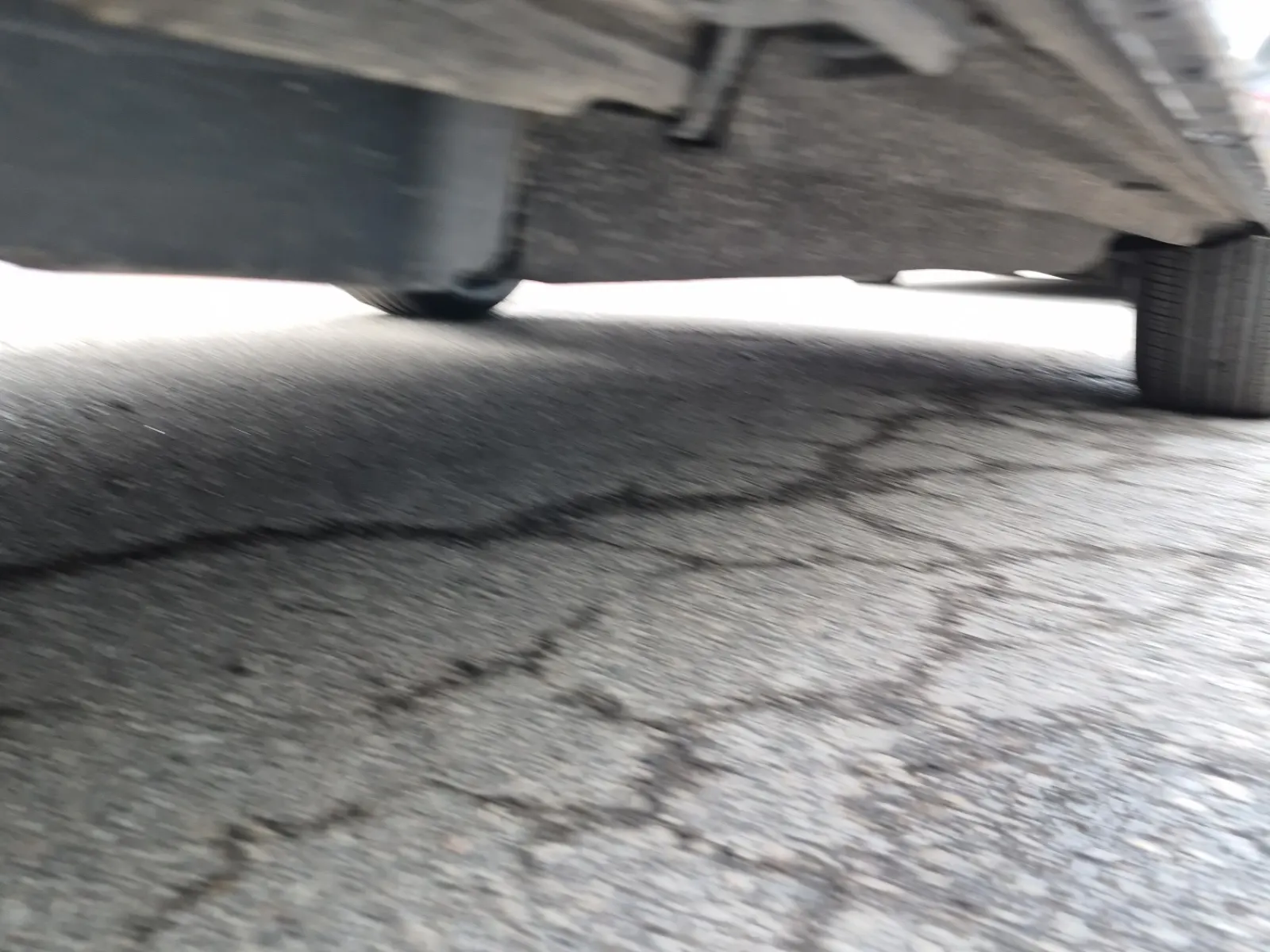 Undercarriage - Passenger Photo