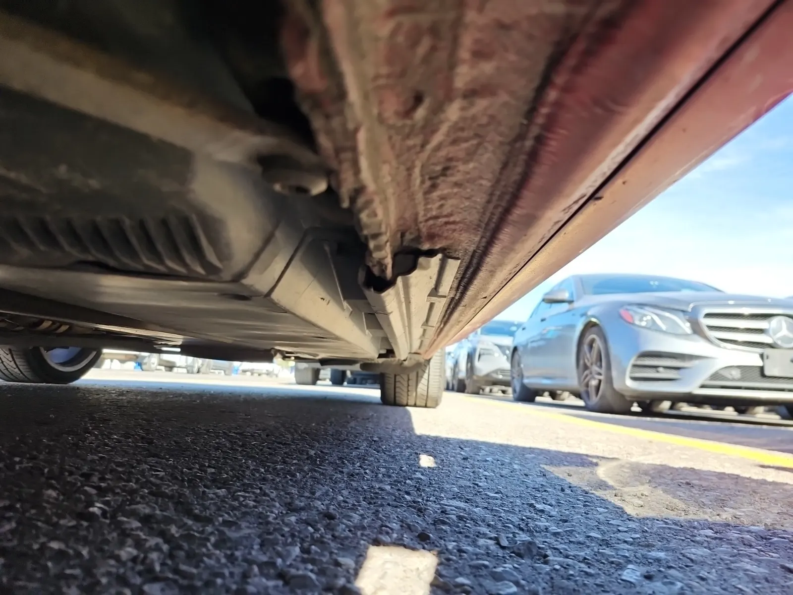 Undercarriage - Driver Photo