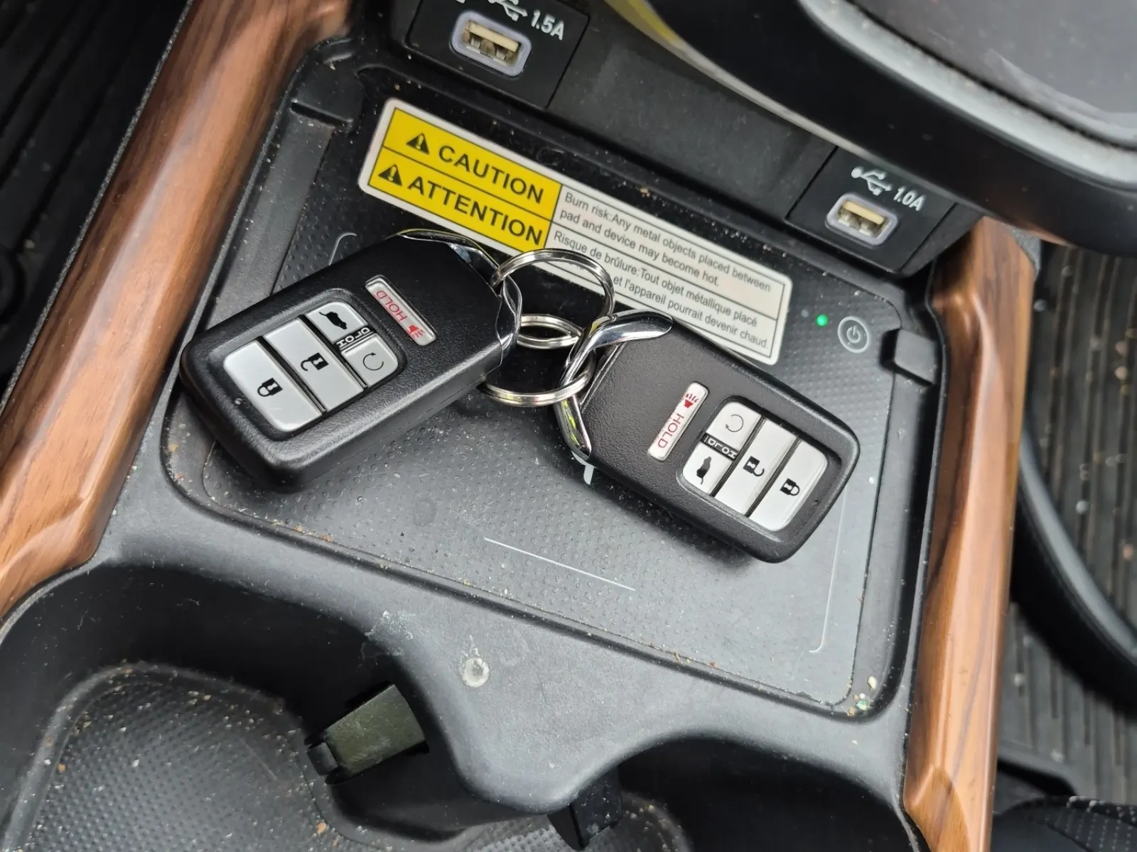 Keys/Fobs/Manual Photo