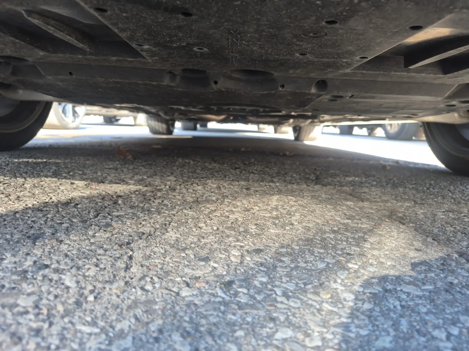 Undercarriage - Front Photo