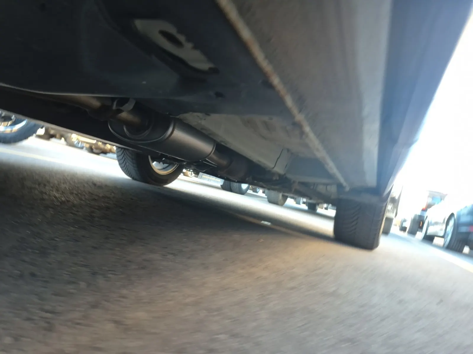 Undercarriage - Passenger Photo