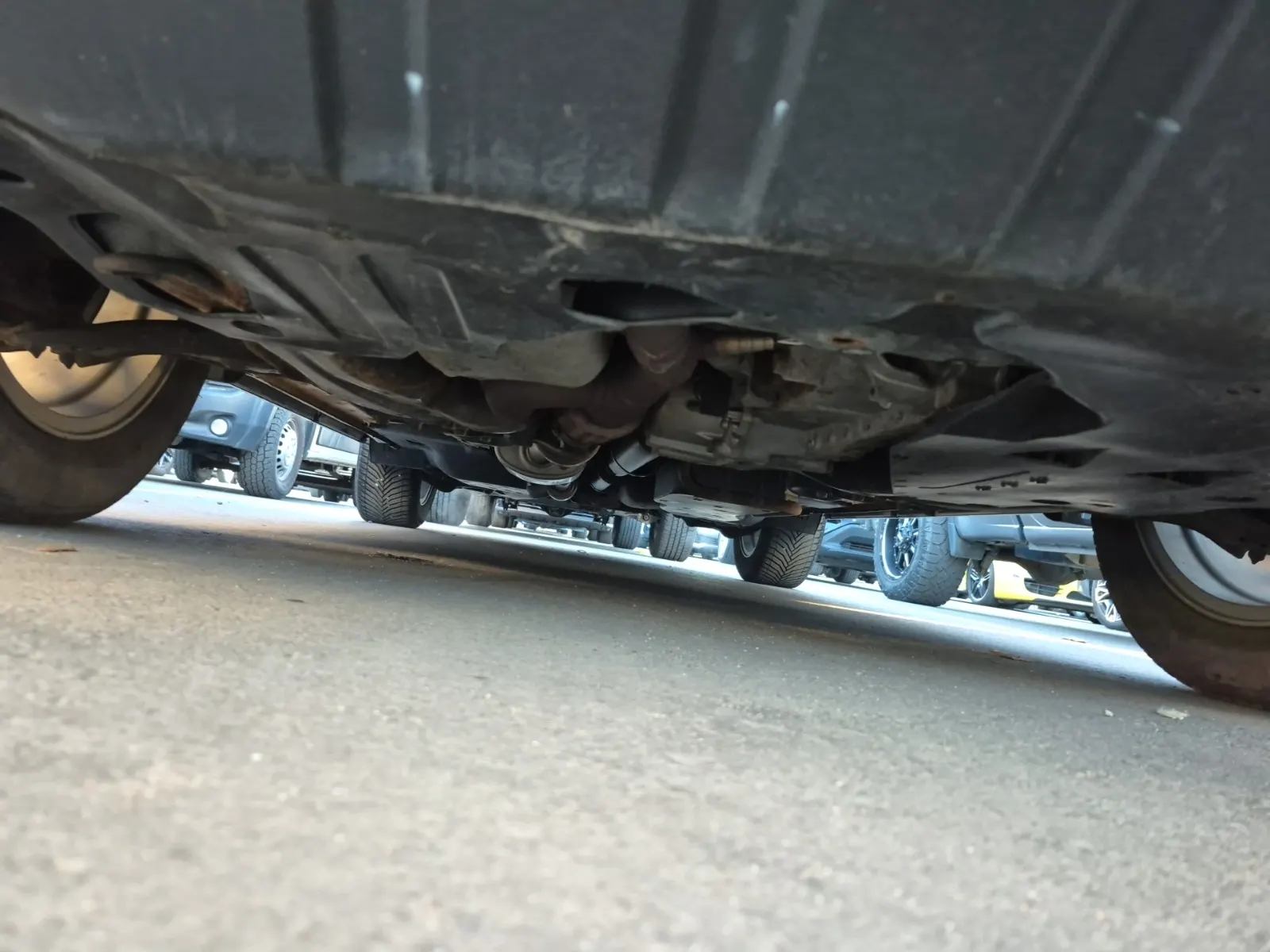 Undercarriage - Front Photo