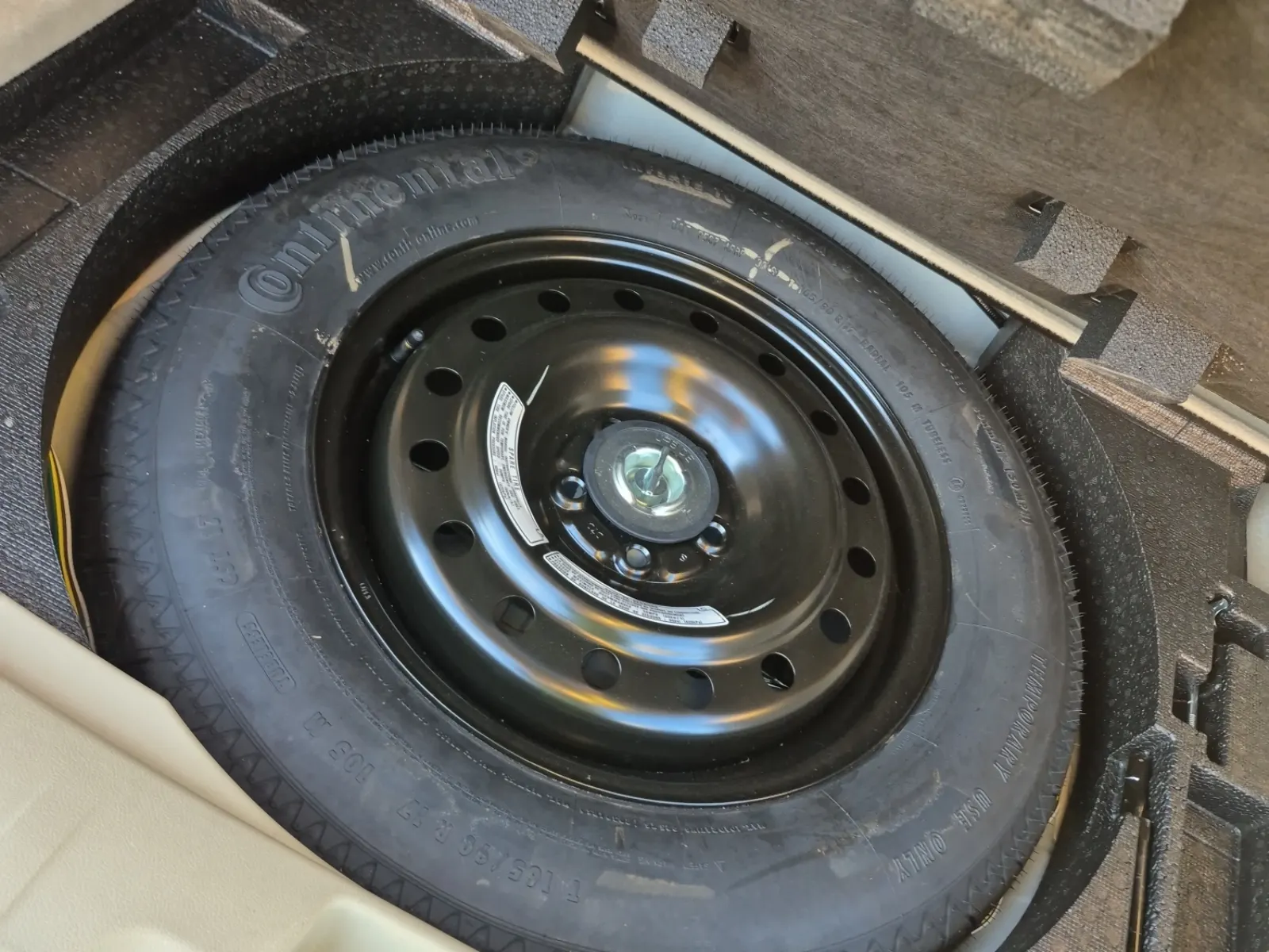 Spare Tire & Wheel Photo