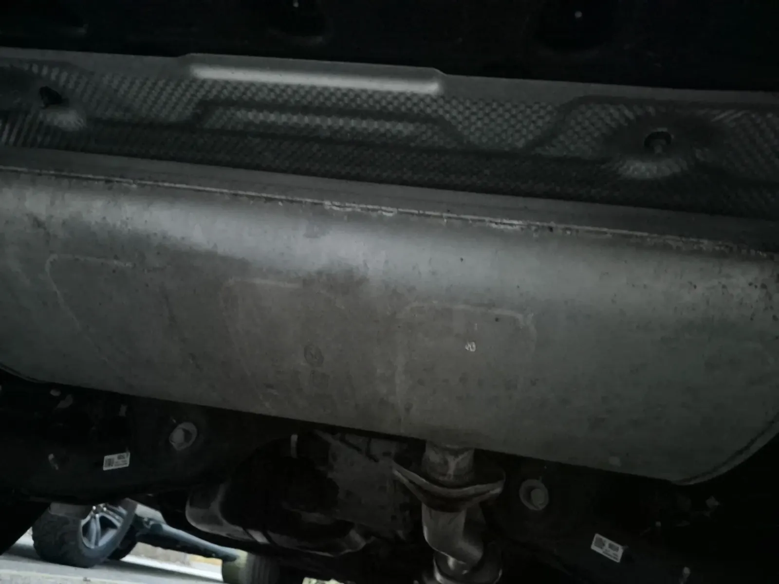 Undercarriage - Rear Photo
