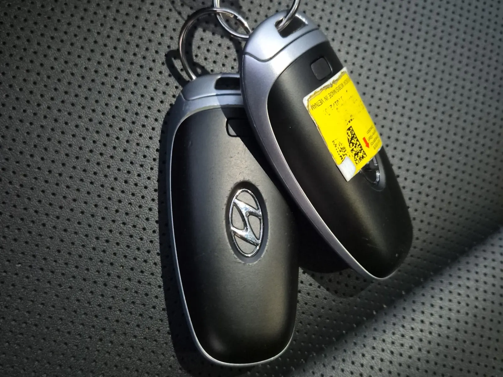 Keys/Fobs/Manual Photo