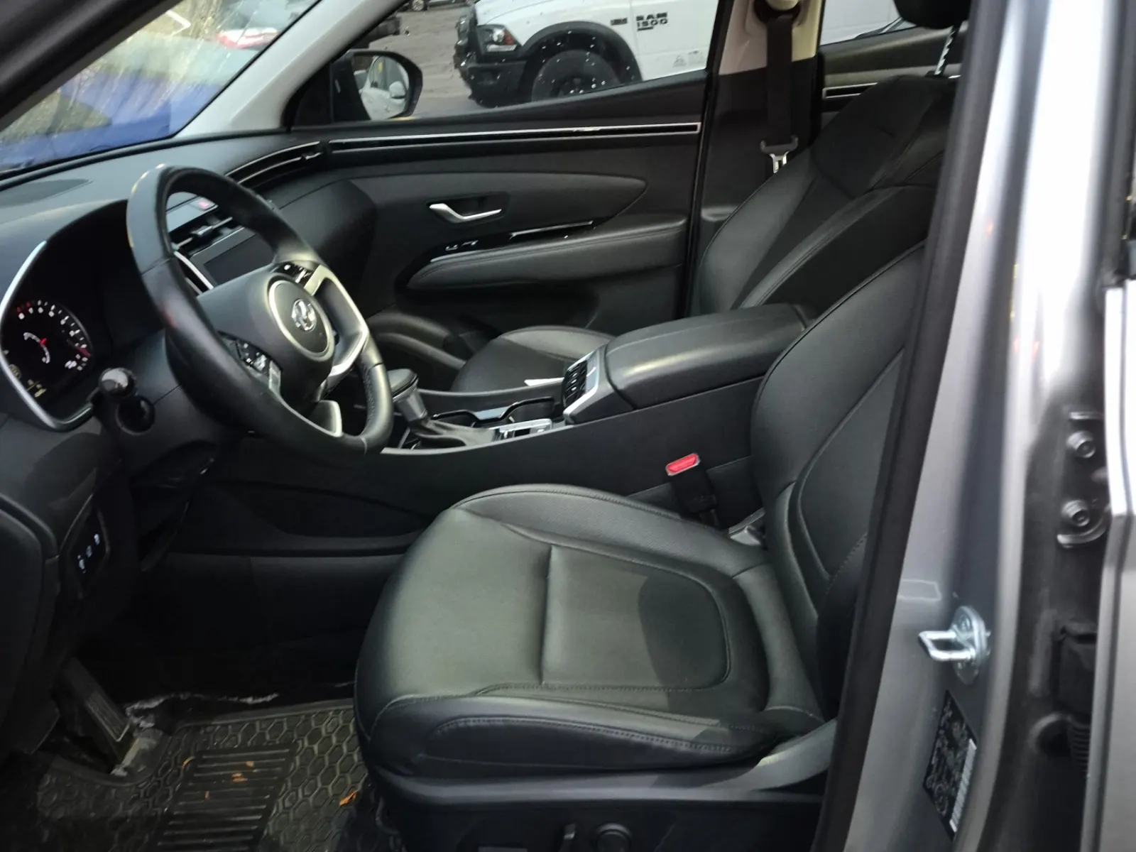 Front Interior Photo