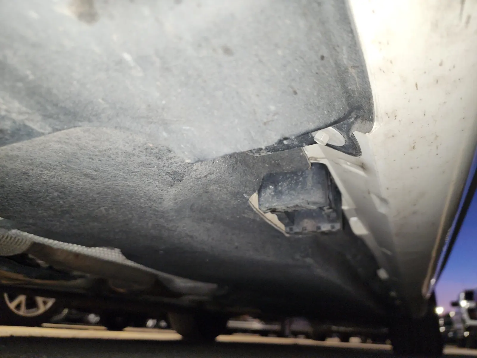 Undercarriage - Driver Photo