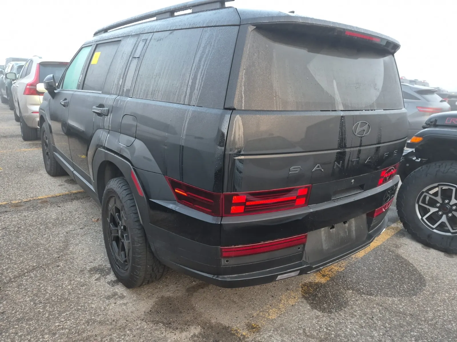 Driver Rear 3/4 Photo