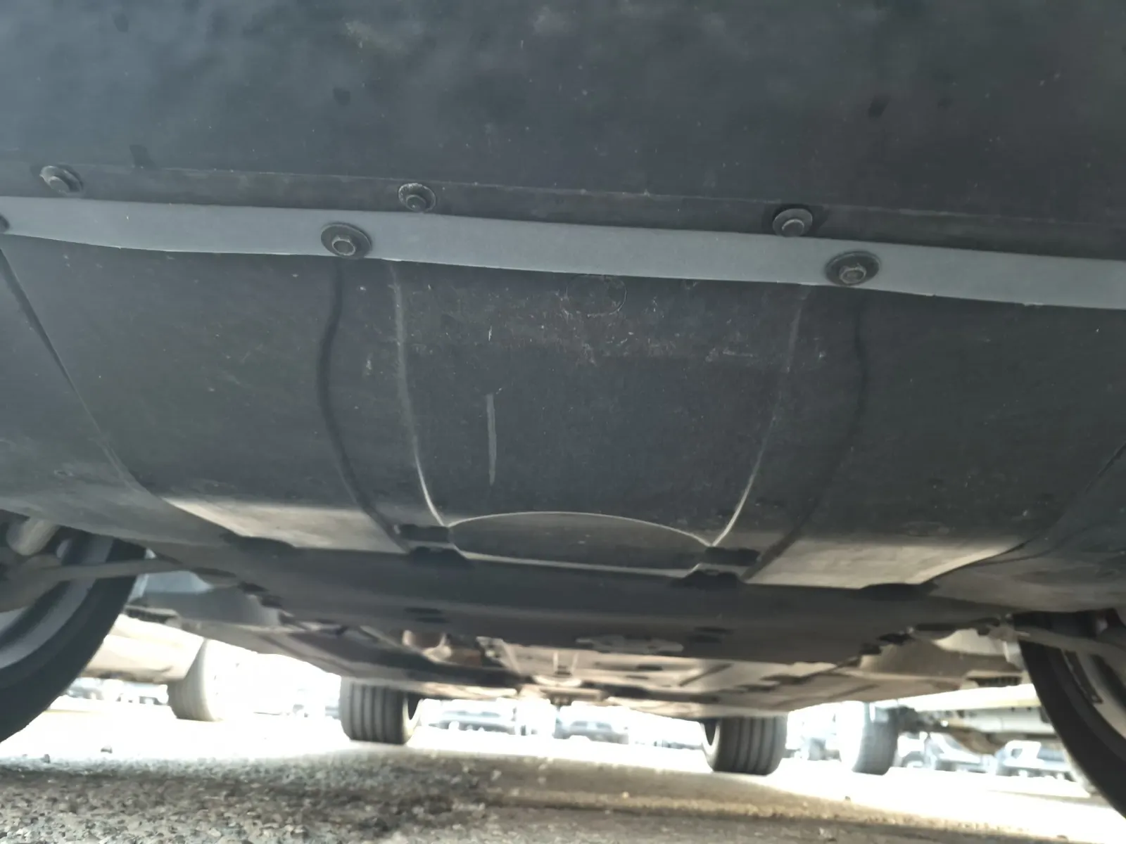 Undercarriage - Front Photo
