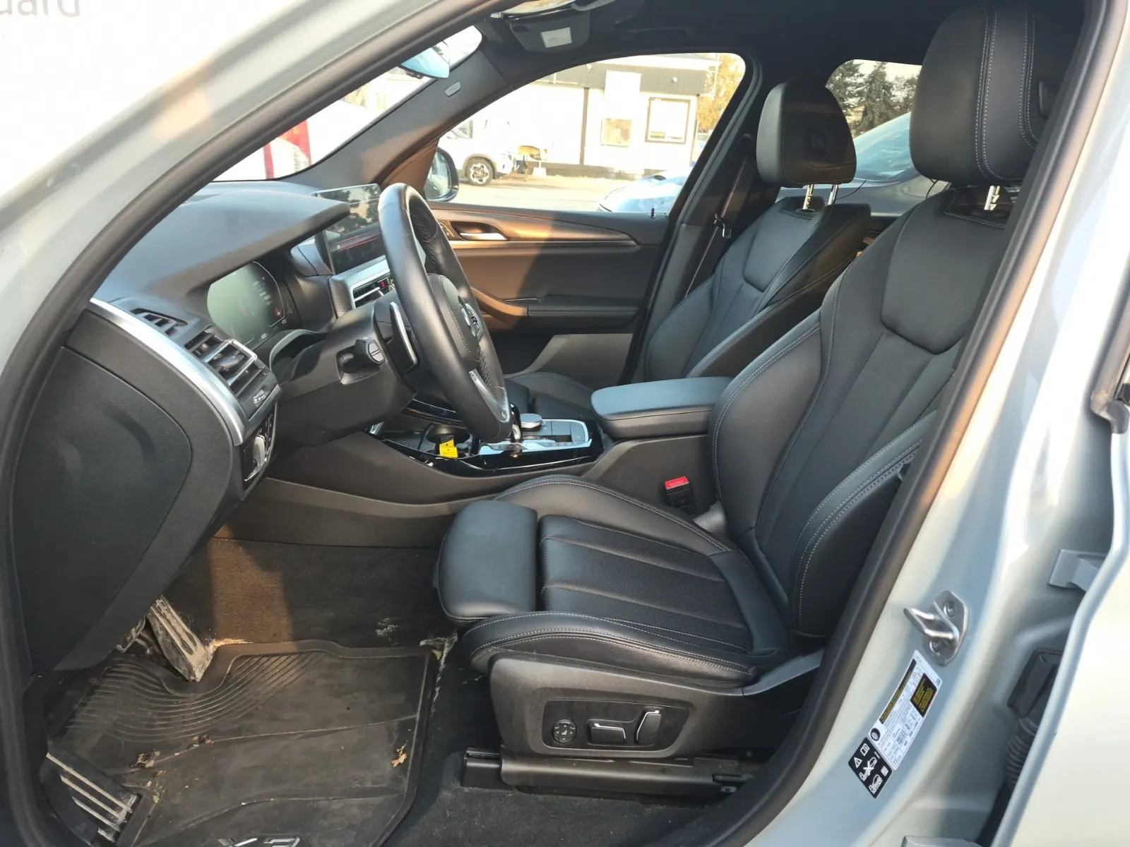 Front Interior Photo