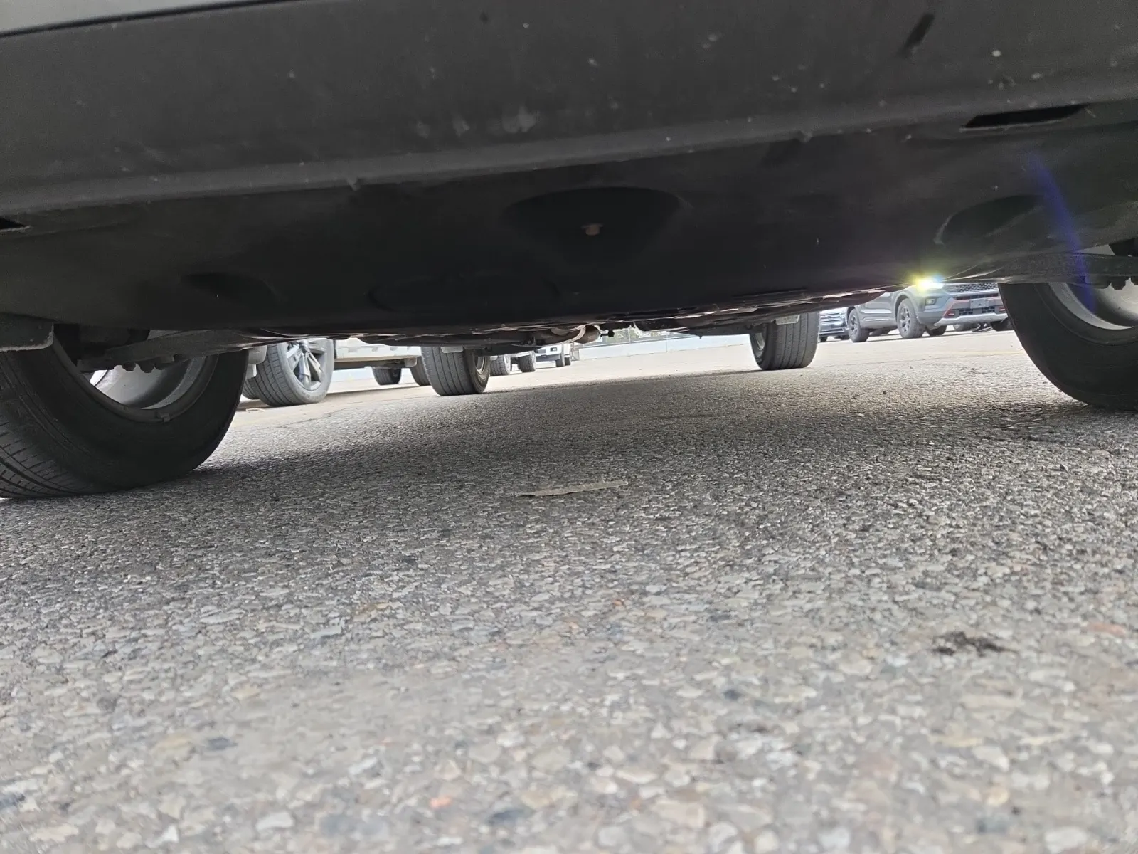 Undercarriage - Front Photo