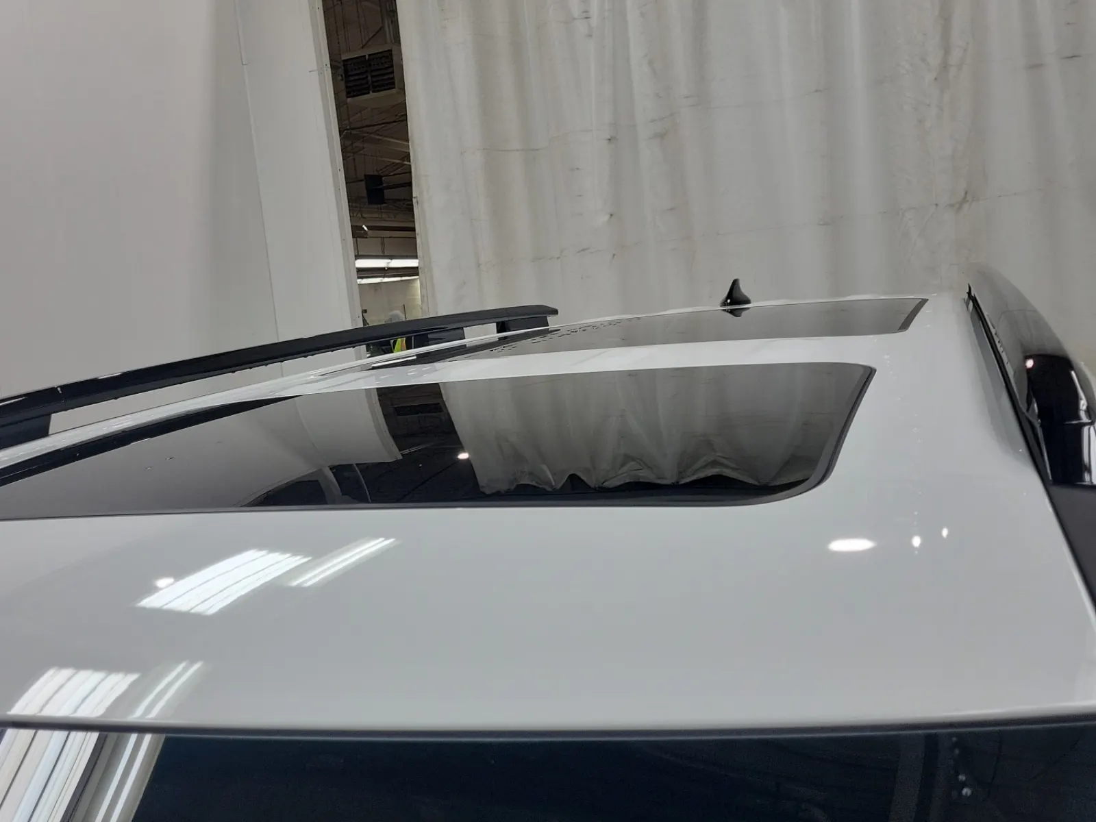 Exterior Roof Photo